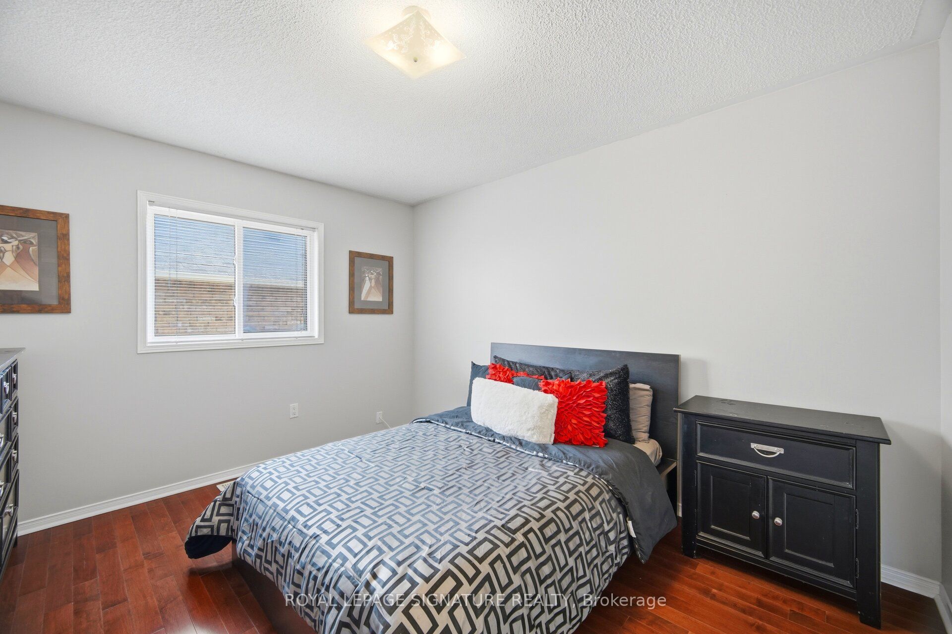 34 Nina Place N Property Photo 31