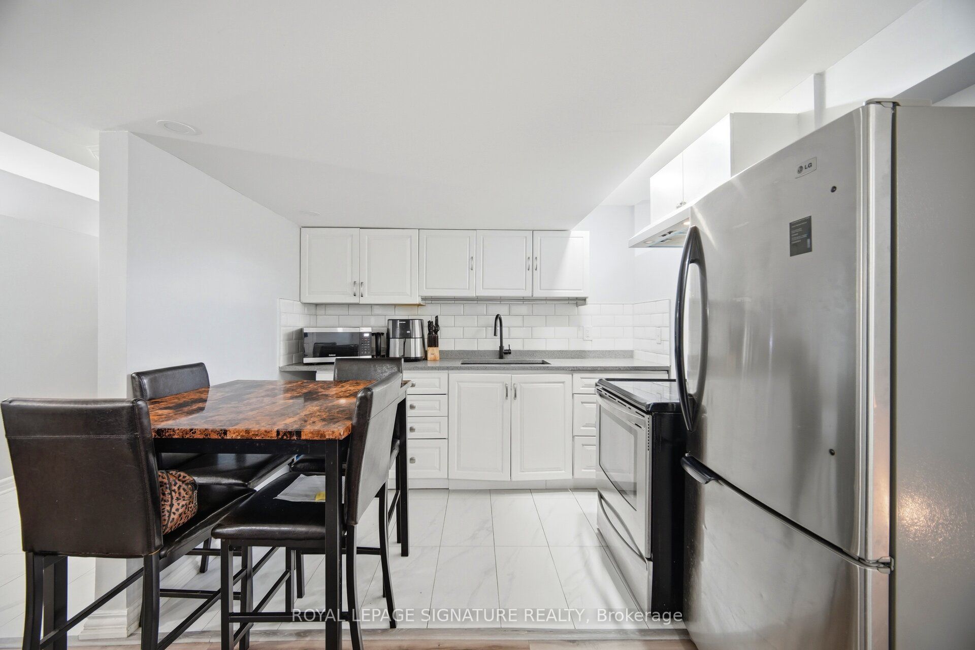 34 Nina Place N Property Photo 39