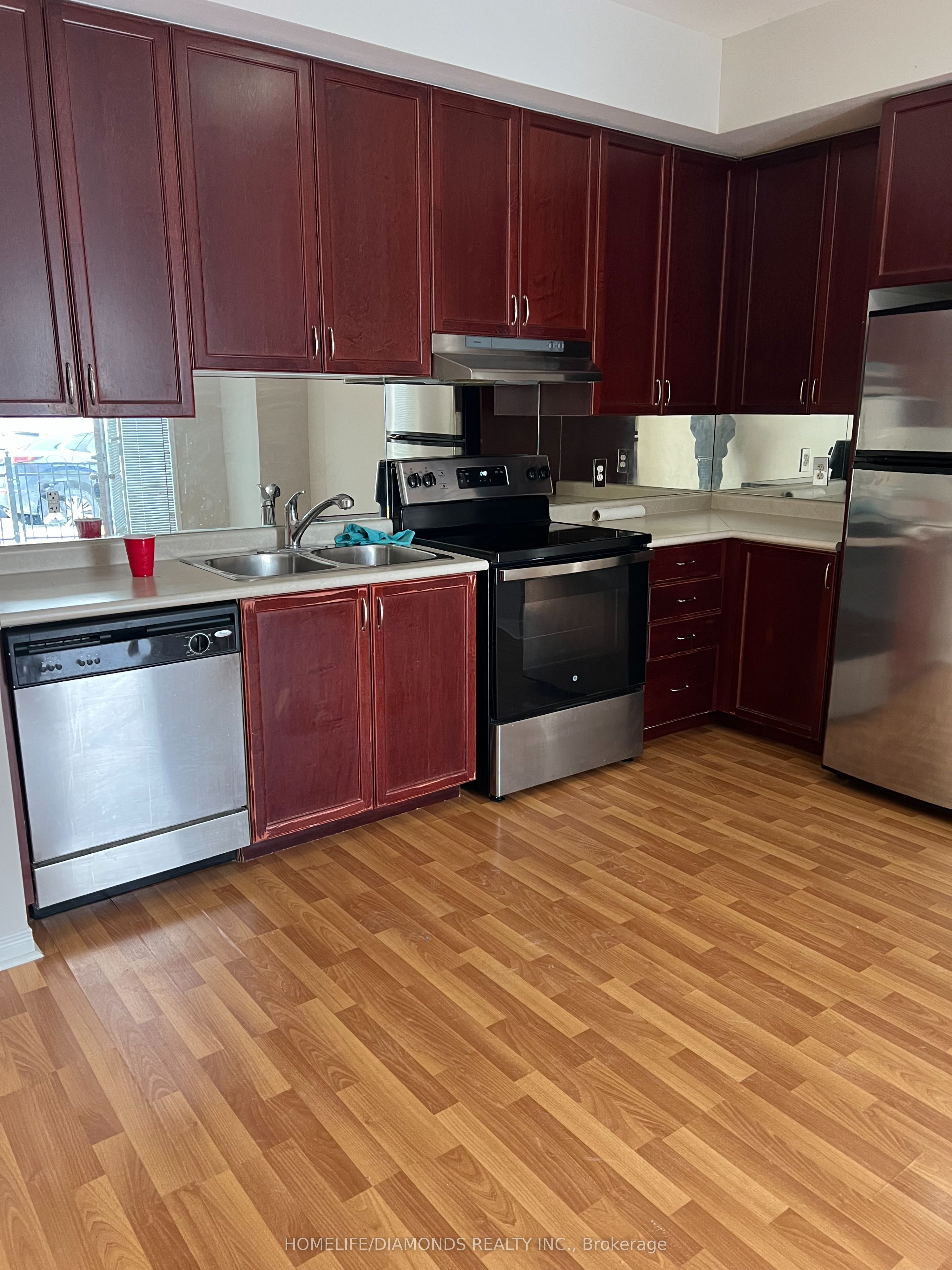 60 Fairwood Circle 149 Property Photo 3