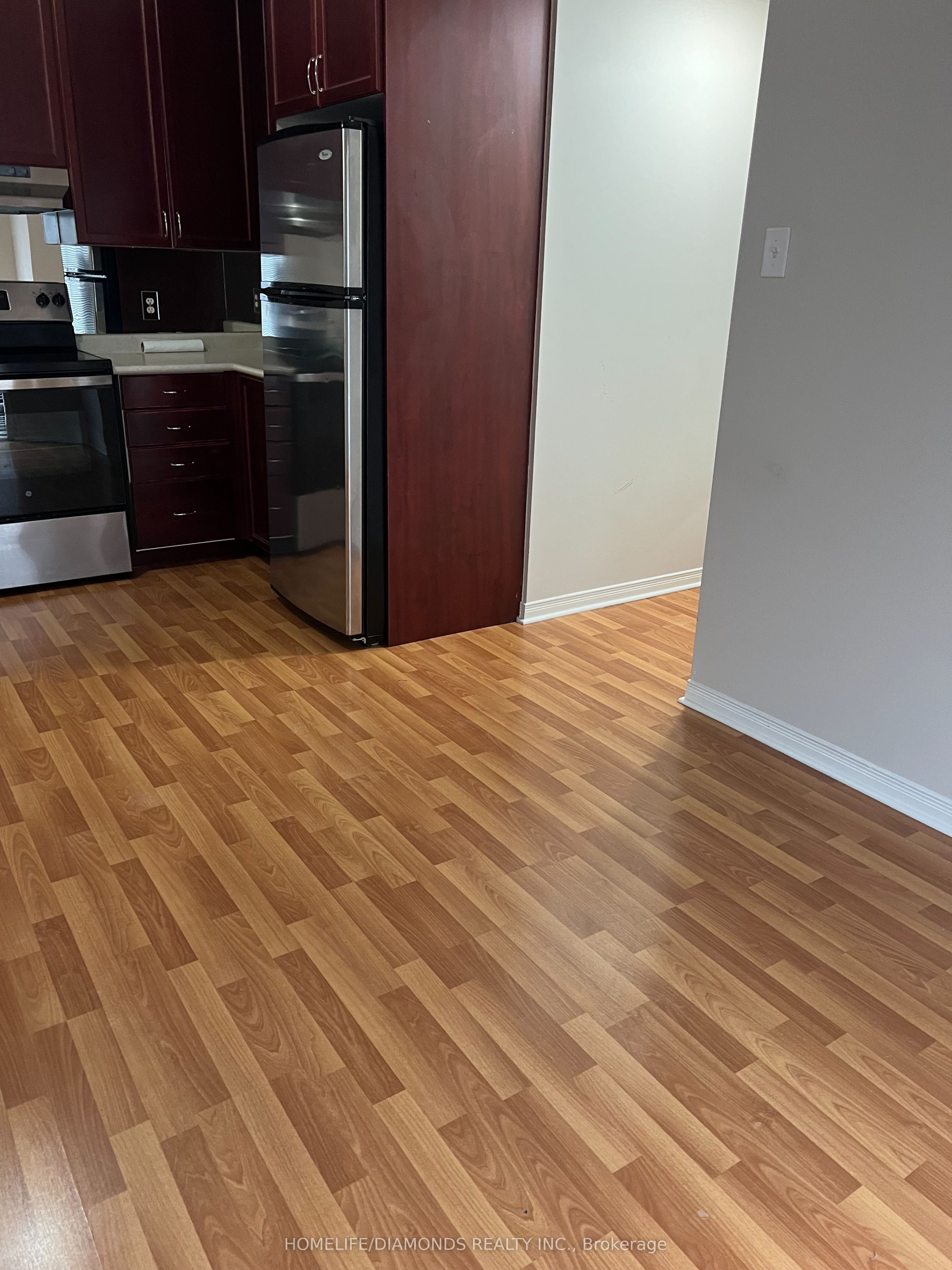 60 Fairwood Circle 149 Property Photo 4