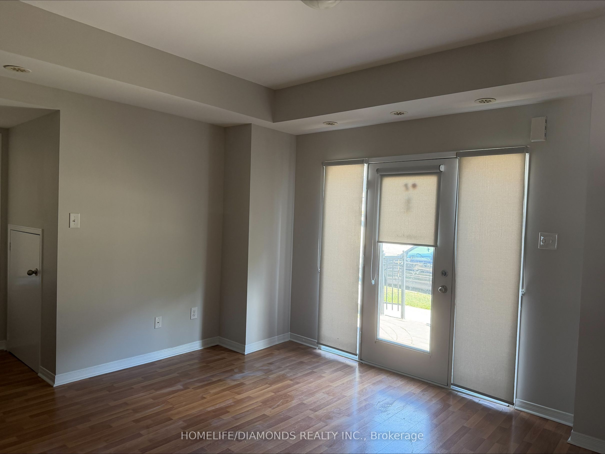 60 Fairwood Circle 149 Property Photo 5