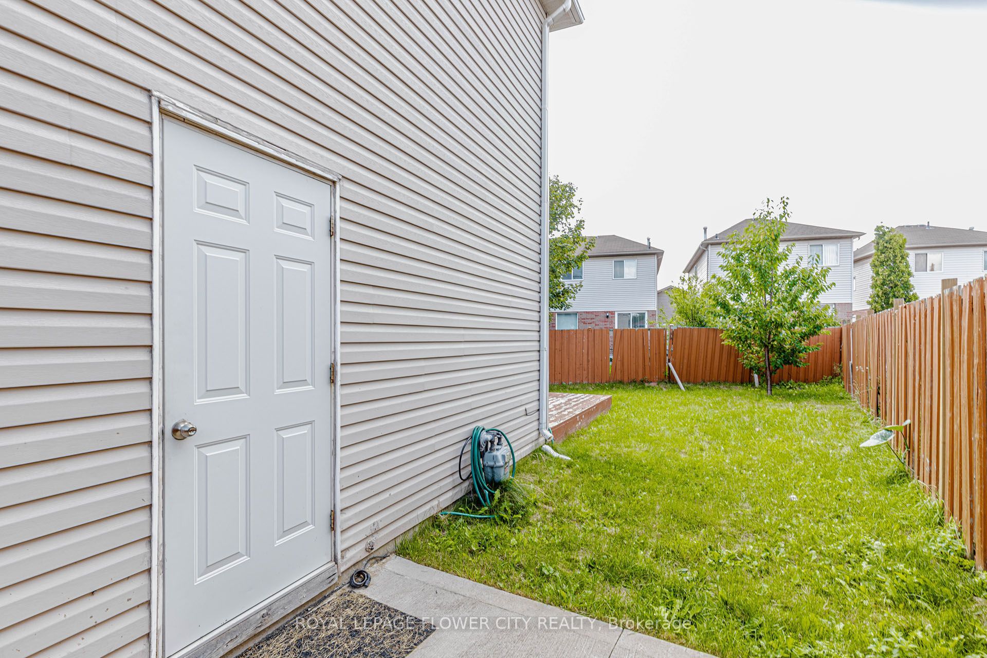 22 Wallingford Court Property Photo 45