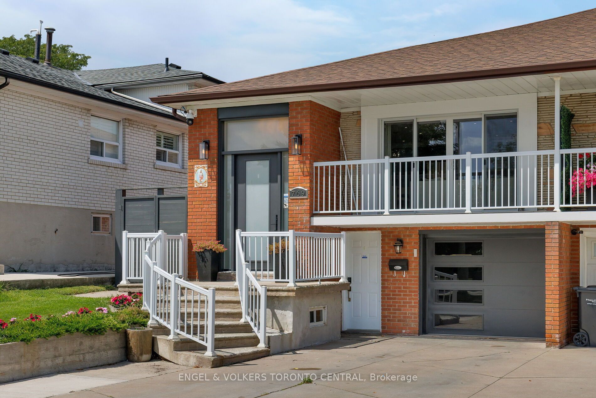 769 Annamore Road Property Photo 1