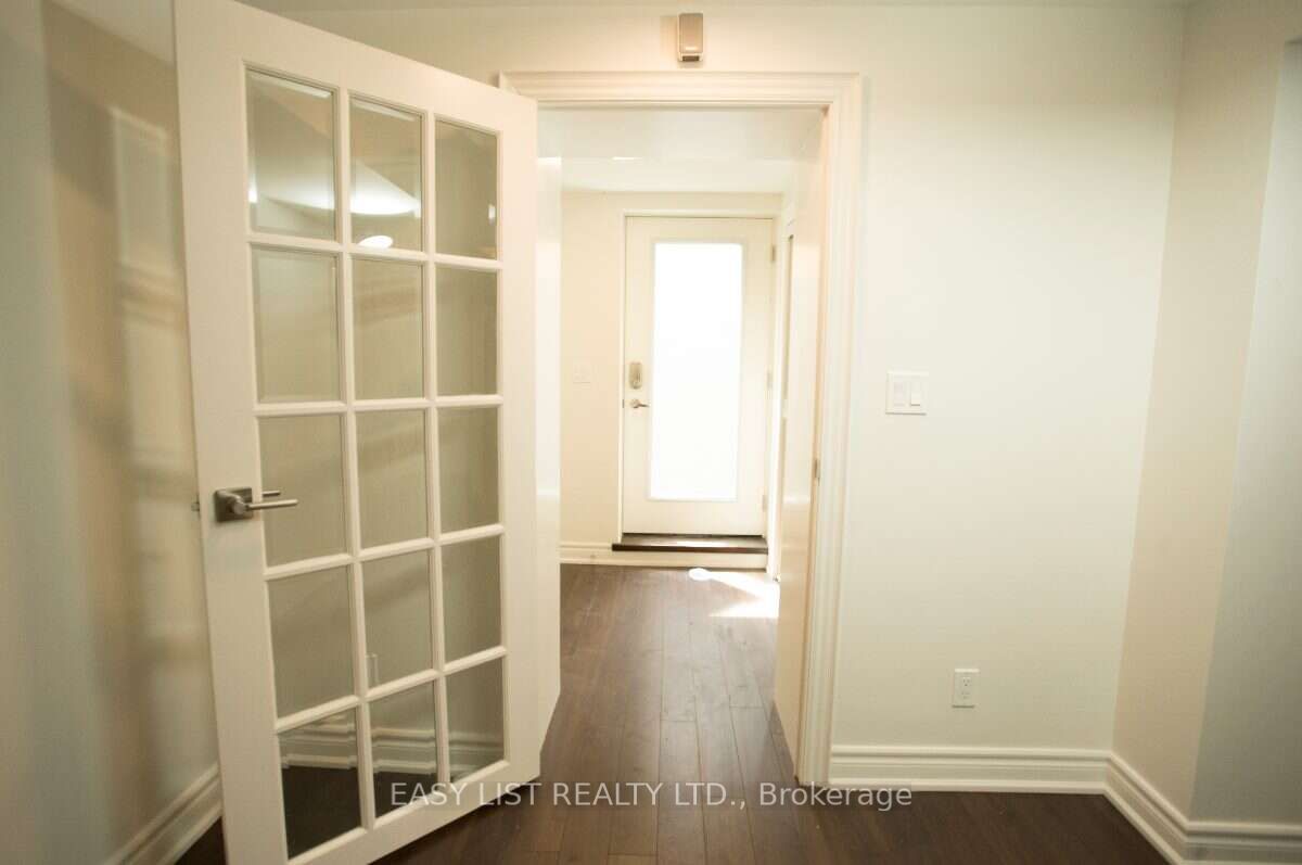 2 Princess Anne Crescent Property Photo 3