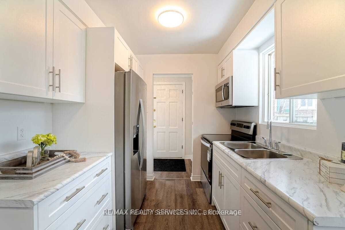 70 Montjoy Crescent Property Photo 9