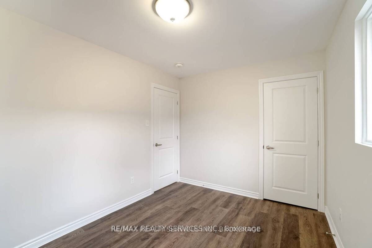 70 Montjoy Crescent Property Photo 12