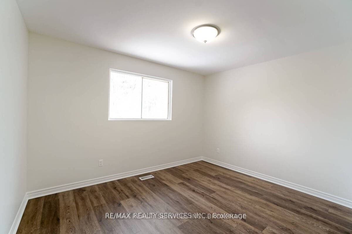 70 Montjoy Crescent Property Photo 13