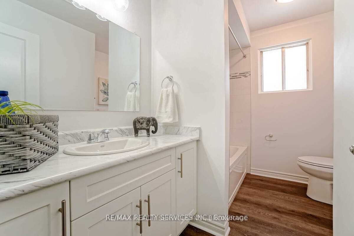 70 Montjoy Crescent Property Photo 15
