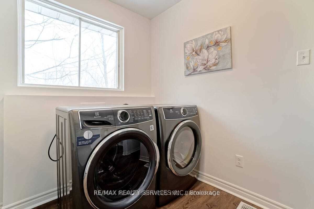 70 Montjoy Crescent Property Photo 16