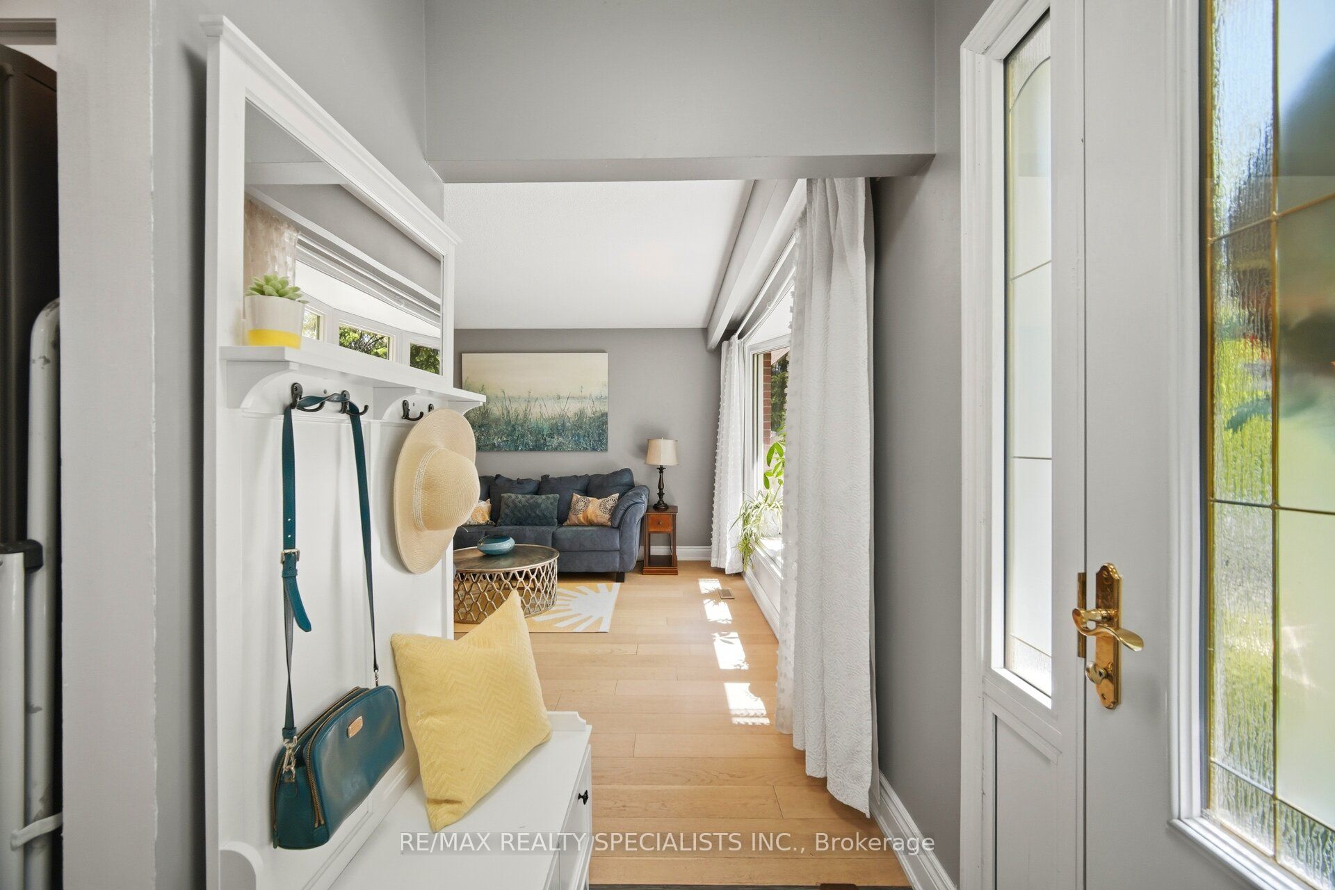 3673 Fieldgate Drive Property Photo 6