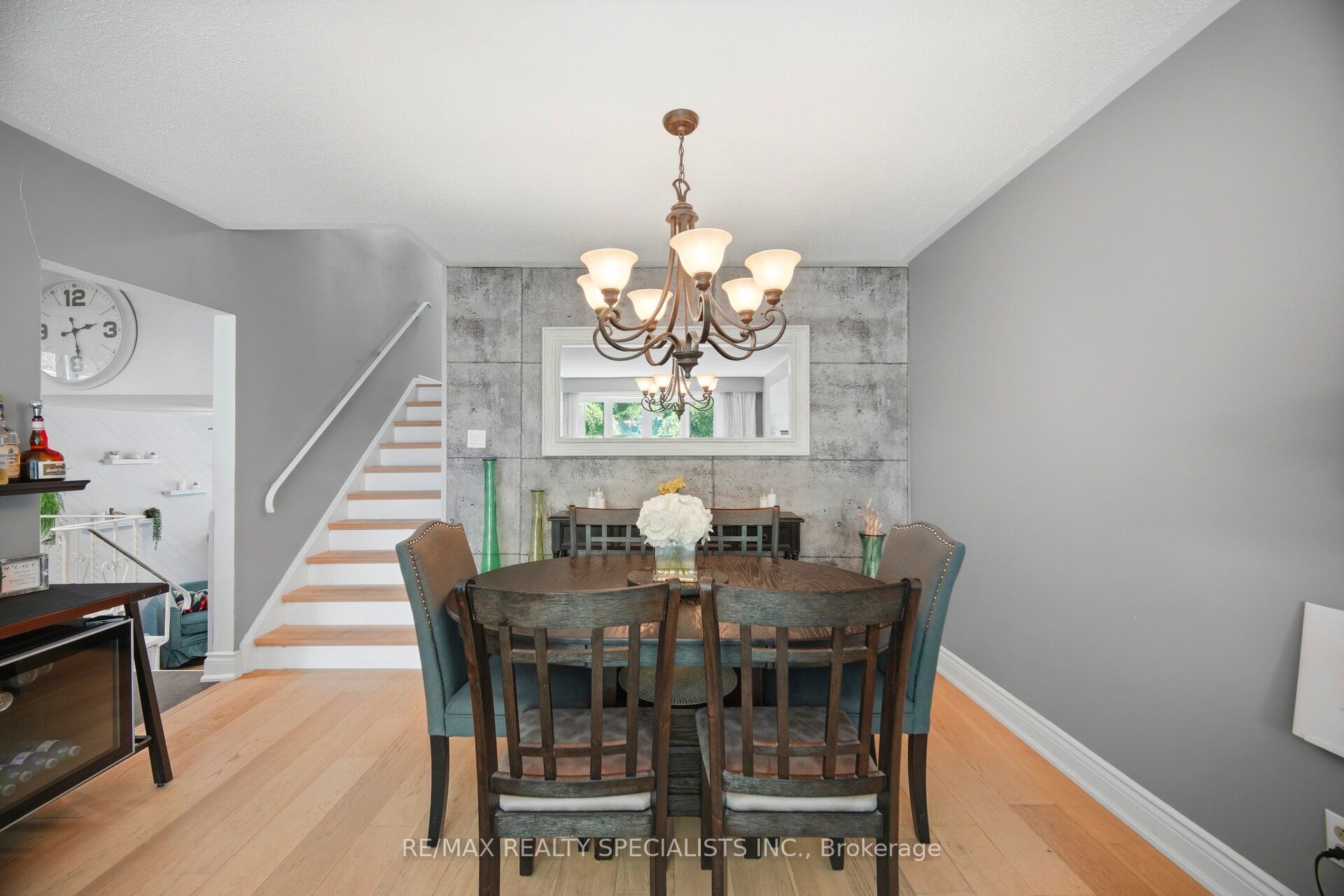 3673 Fieldgate Drive Property Photo 10