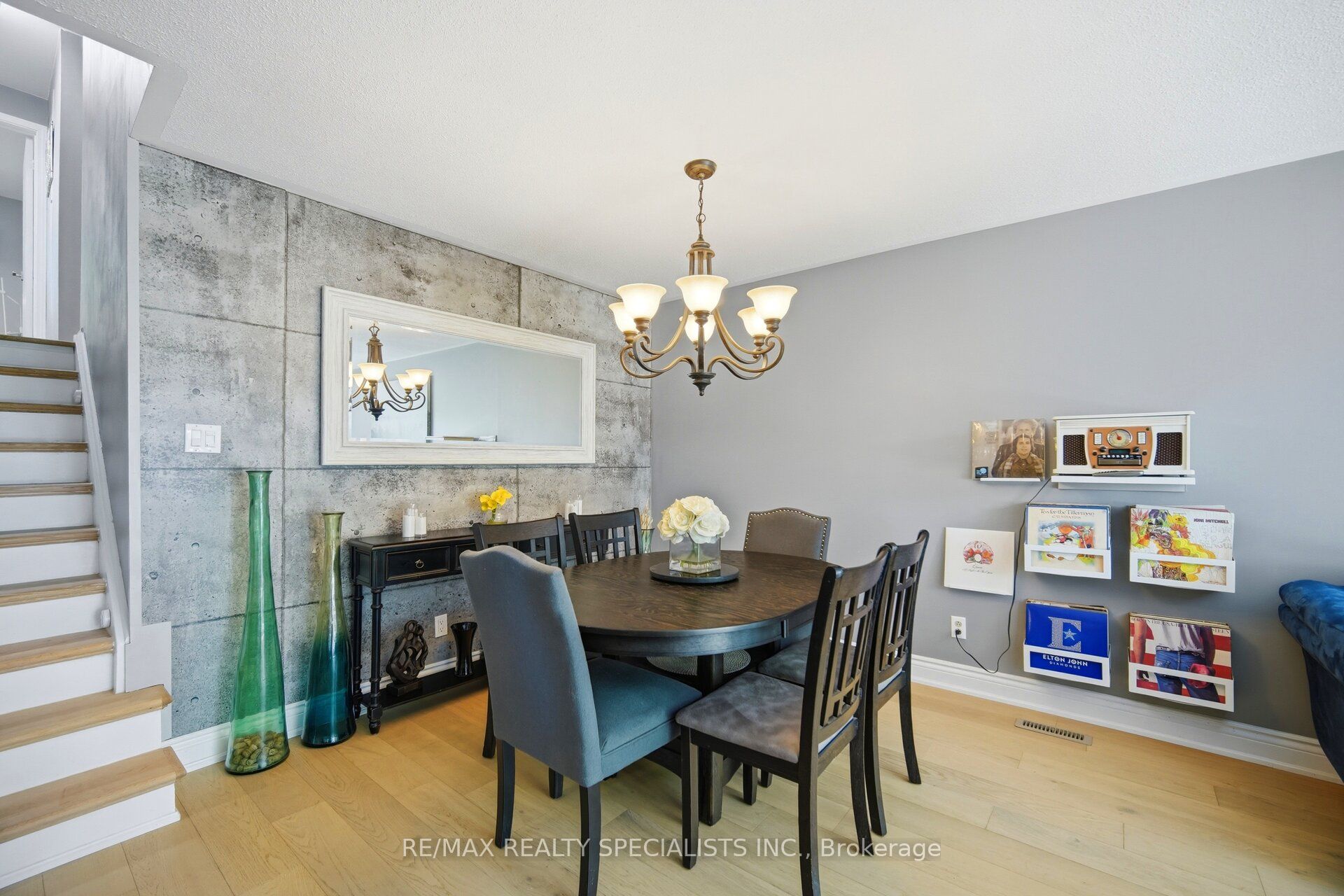 3673 Fieldgate Drive Property Photo 11