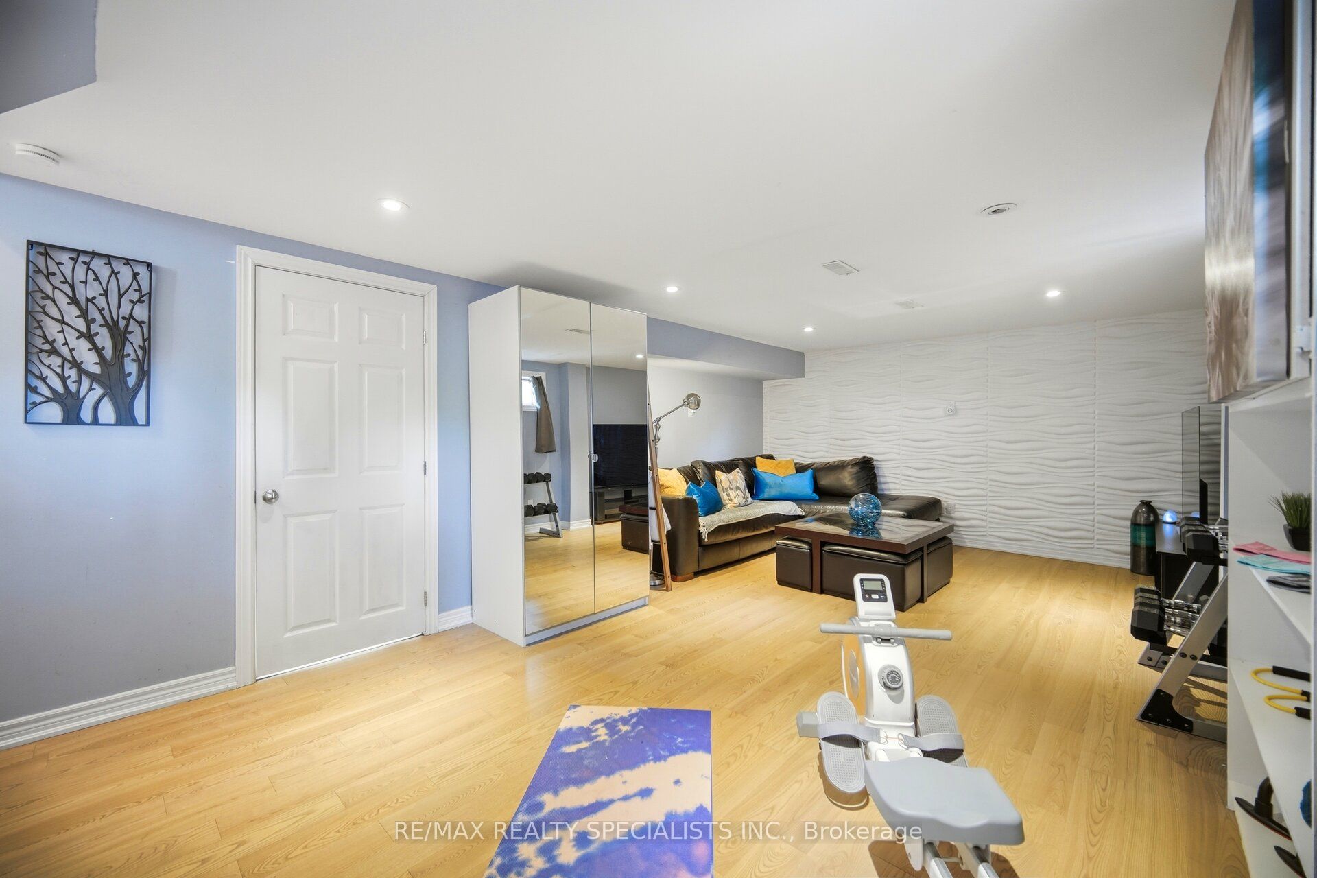 3673 Fieldgate Drive Property Photo 35
