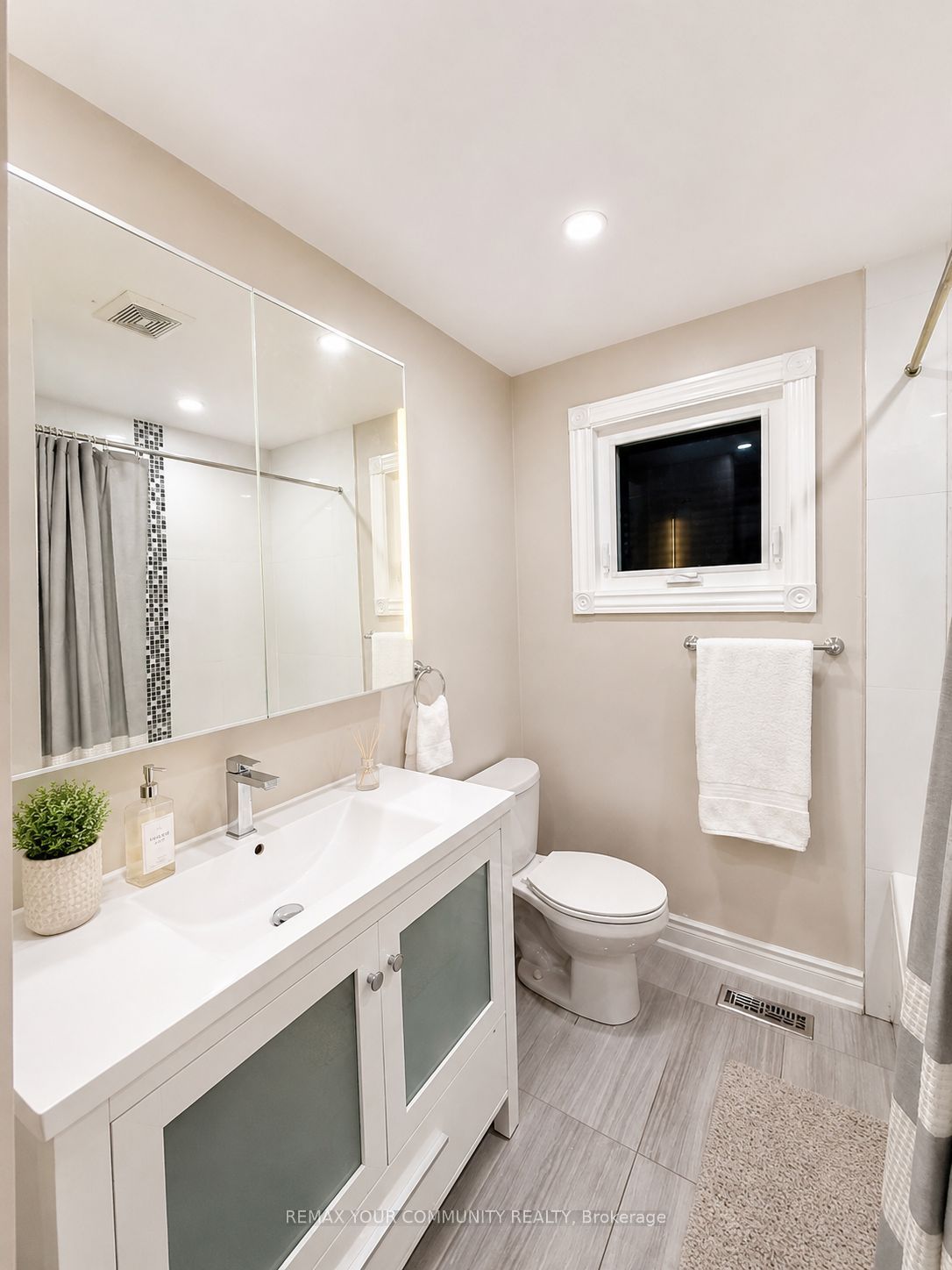 2508 Cobbinshaw Circle Property Photo 6
