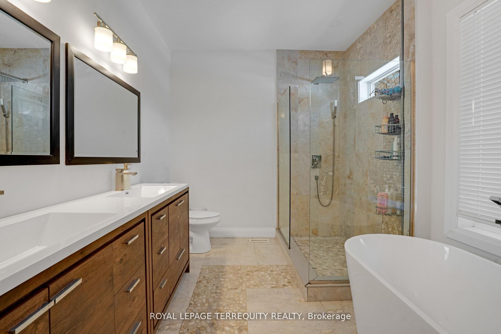 716 North Shore Boulevard E Property Photo 14