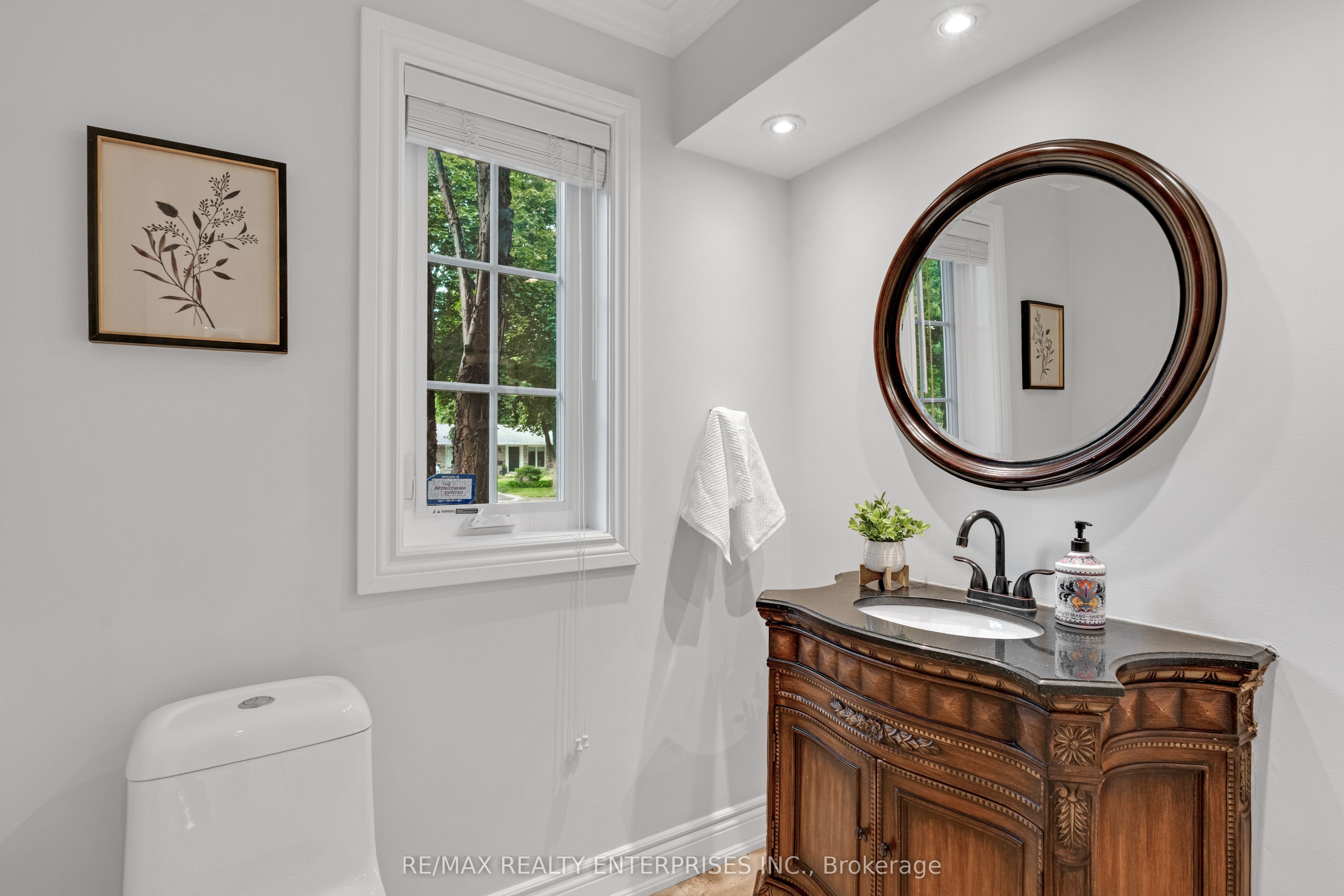 2084 Obeck Crescent Property Photo 15
