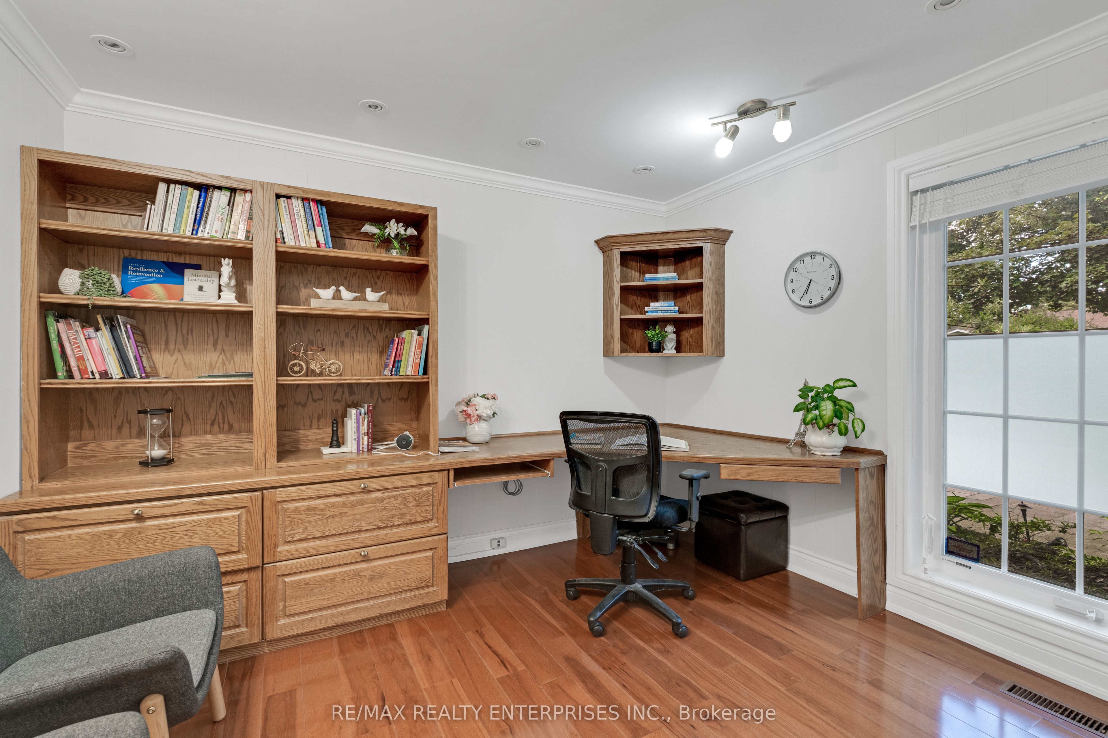2084 Obeck Crescent Property Photo 16