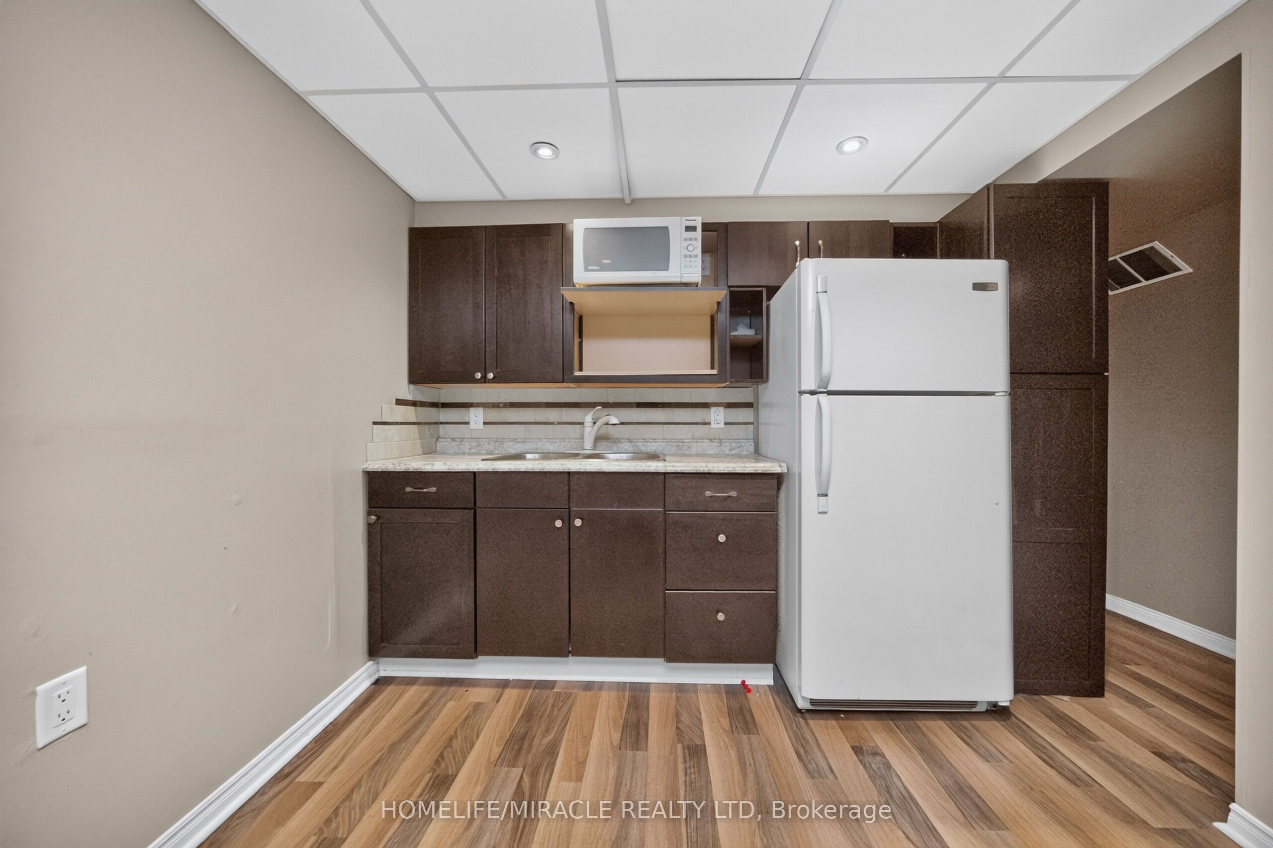 4 Summertime Court Property Photo 27