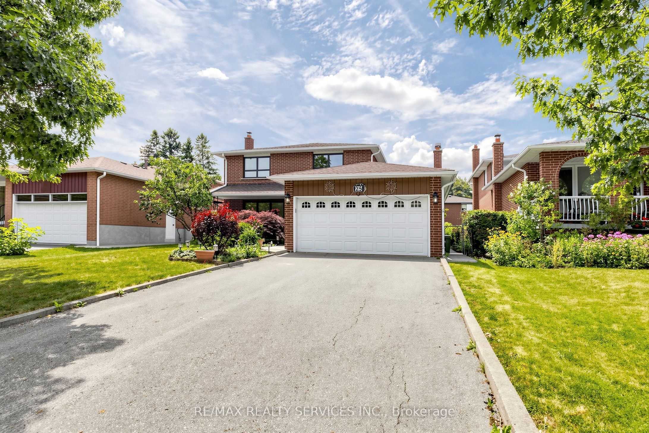 25 Malcolm Crescent