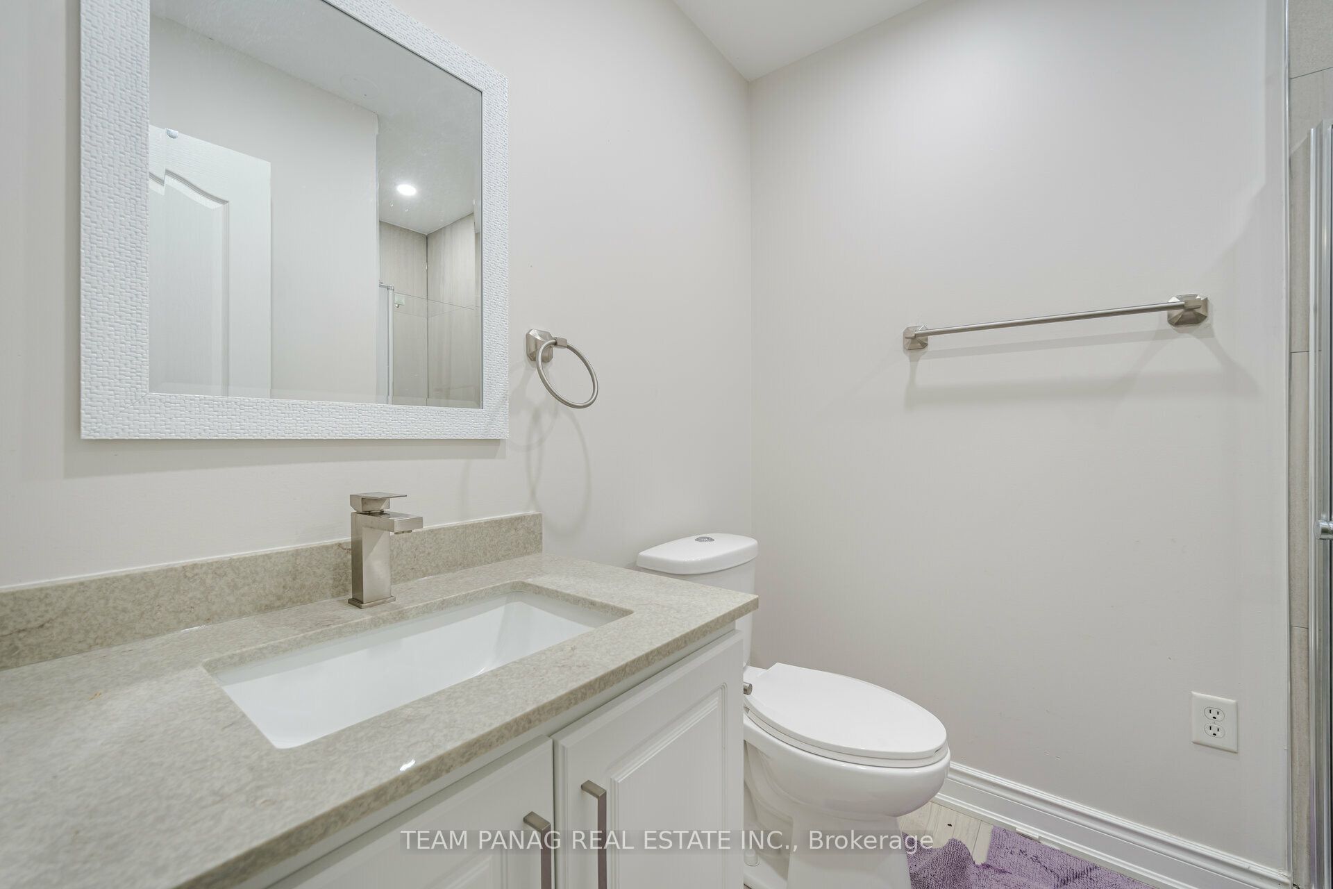 19 Zimmer Street Property Photo 33