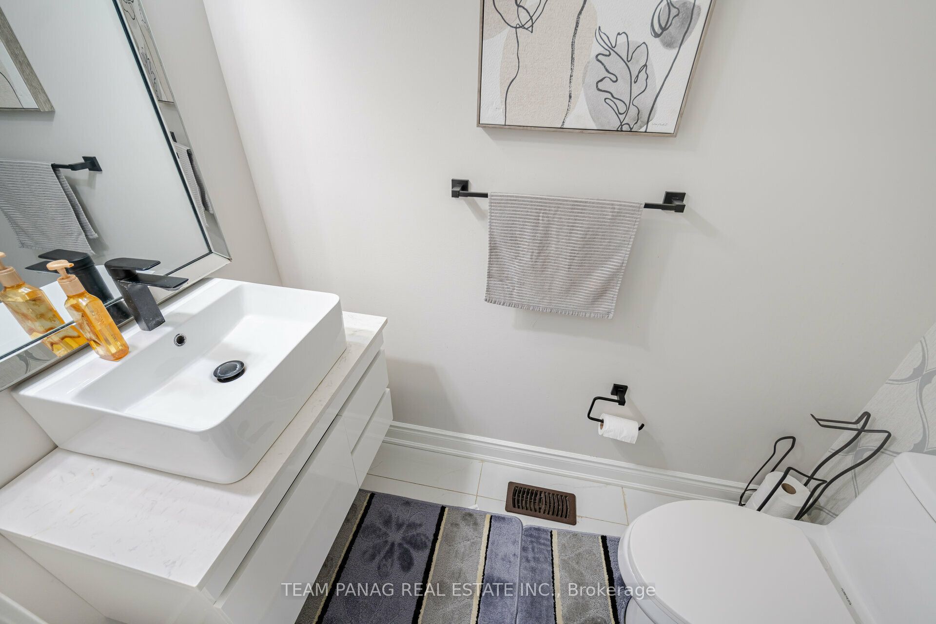 19 Zimmer Street Property Photo 37