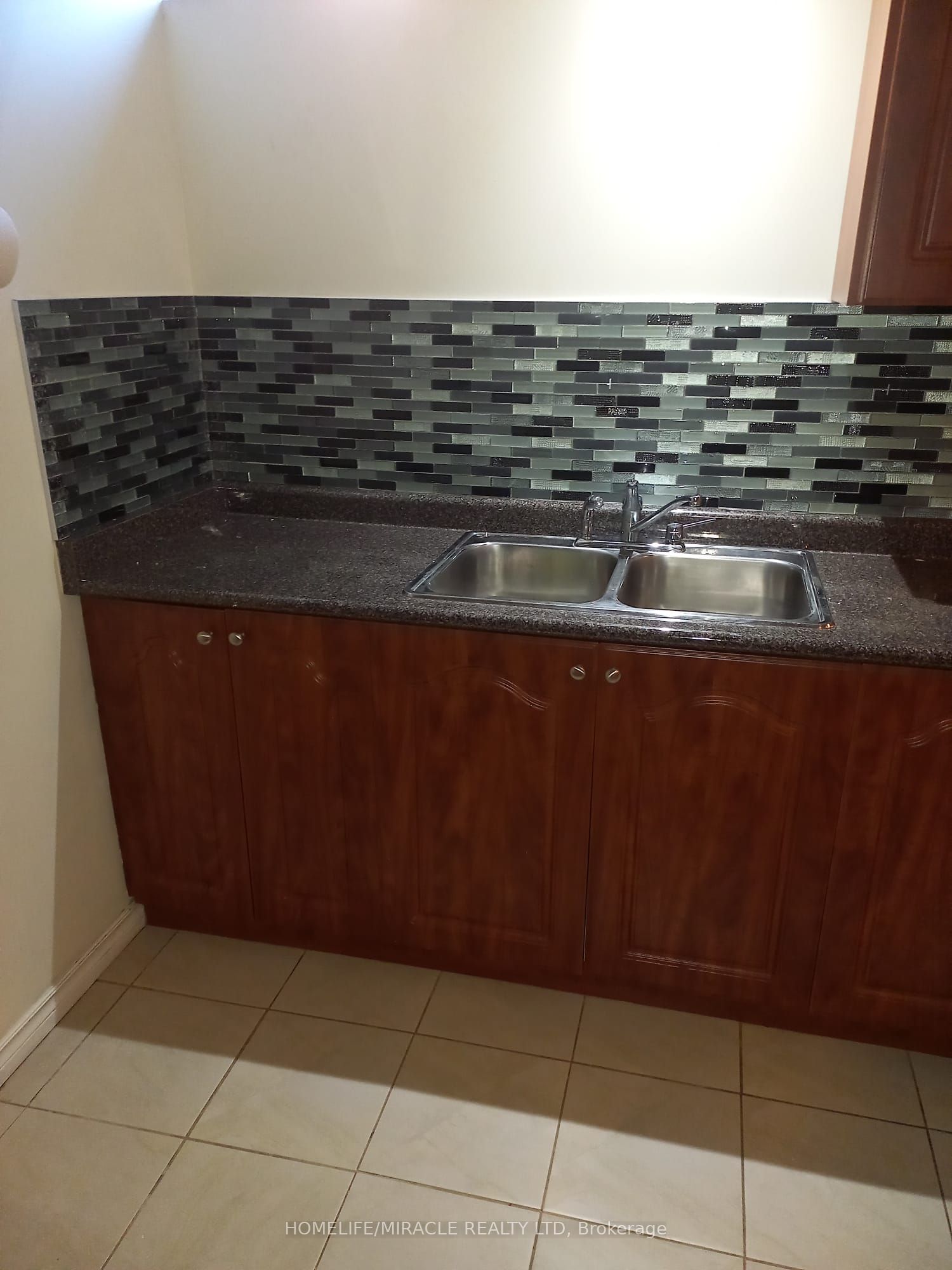 25 River Heights Drive Property Photo 5