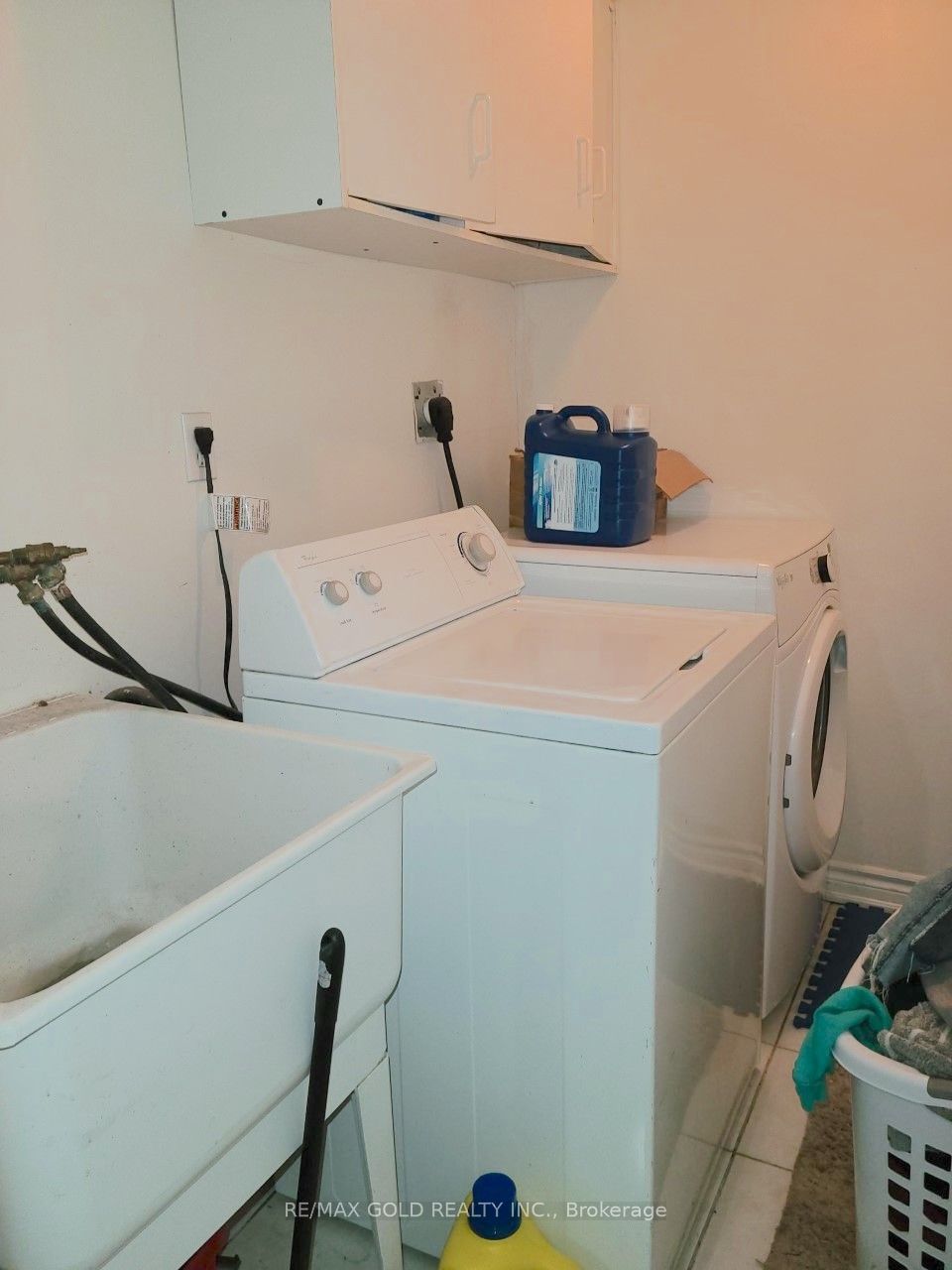 431 Krotone Crescent Upper Property Photo 19