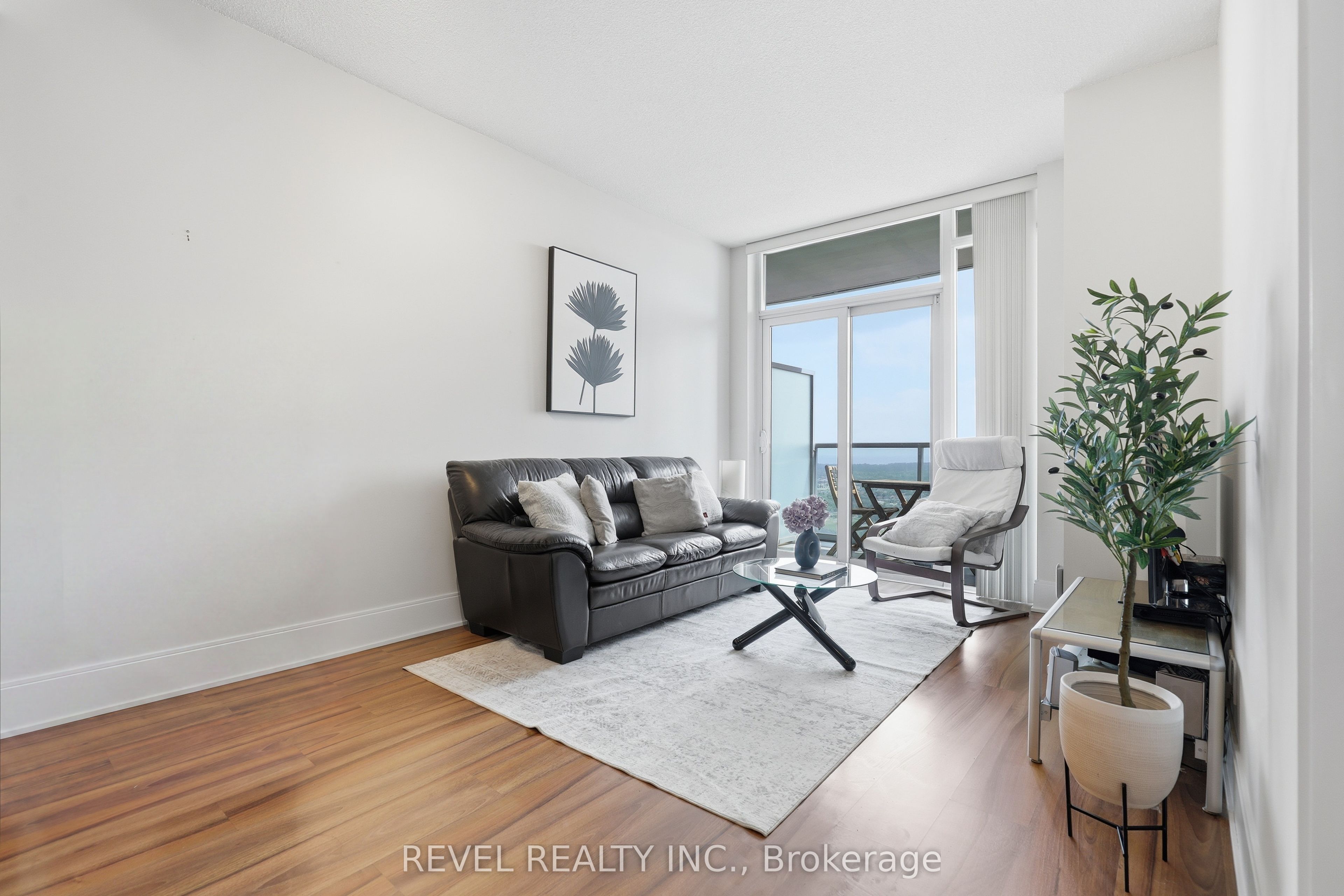 330 Burnhamthorpe Road W 3101 Property Photo 6