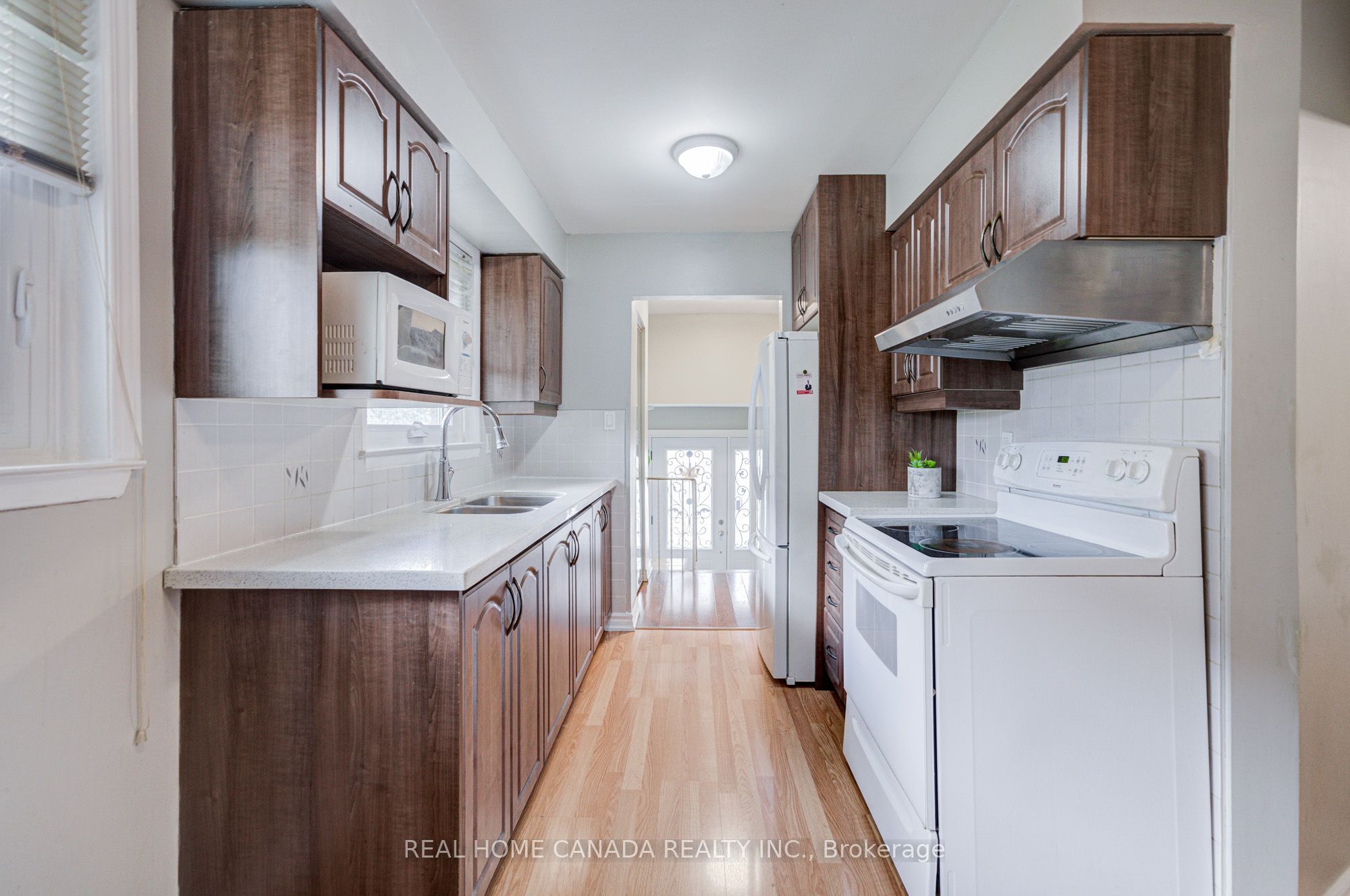 19 Hepworth Drive Property Photo 16