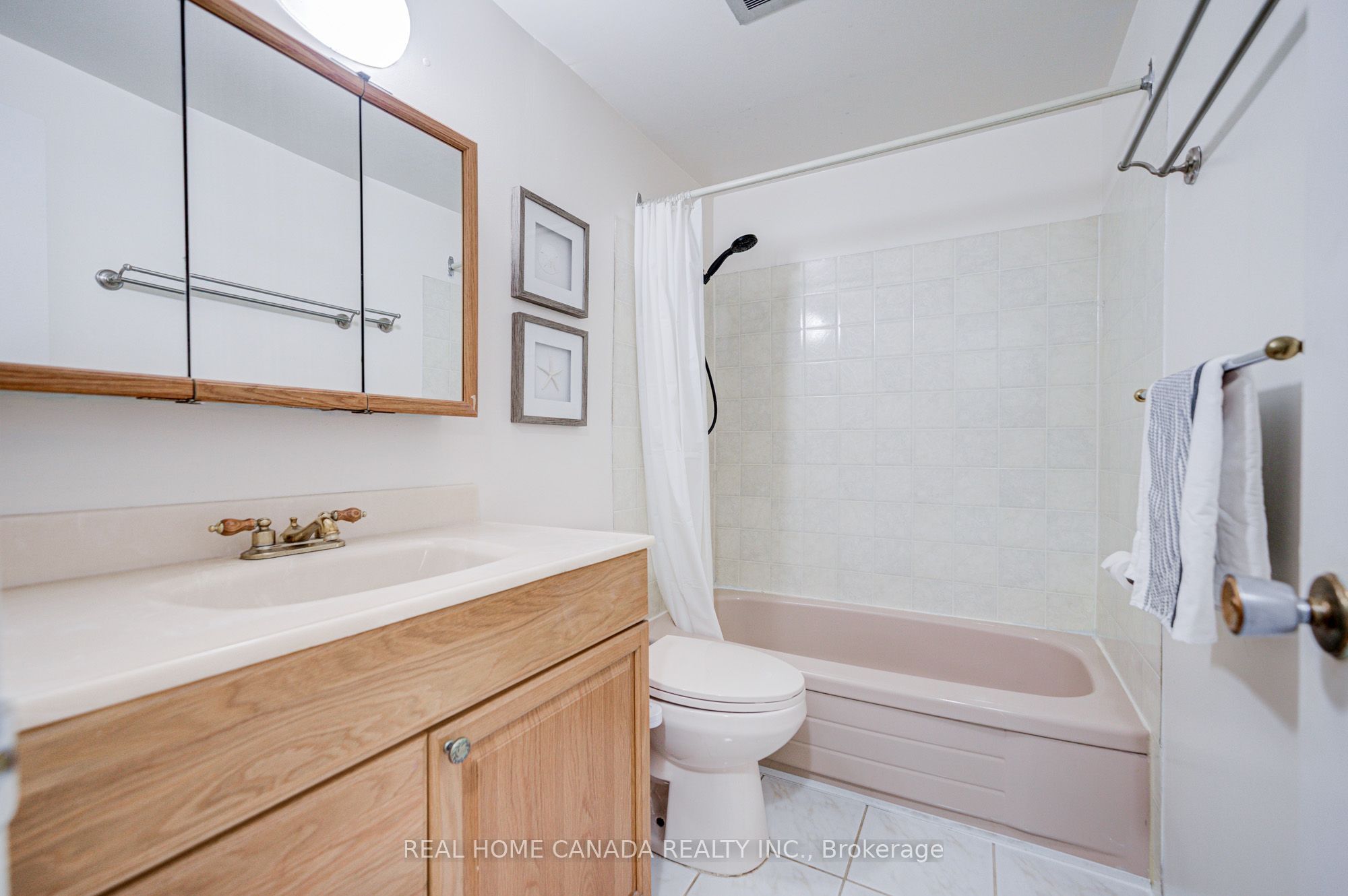 19 Hepworth Drive Property Photo 20