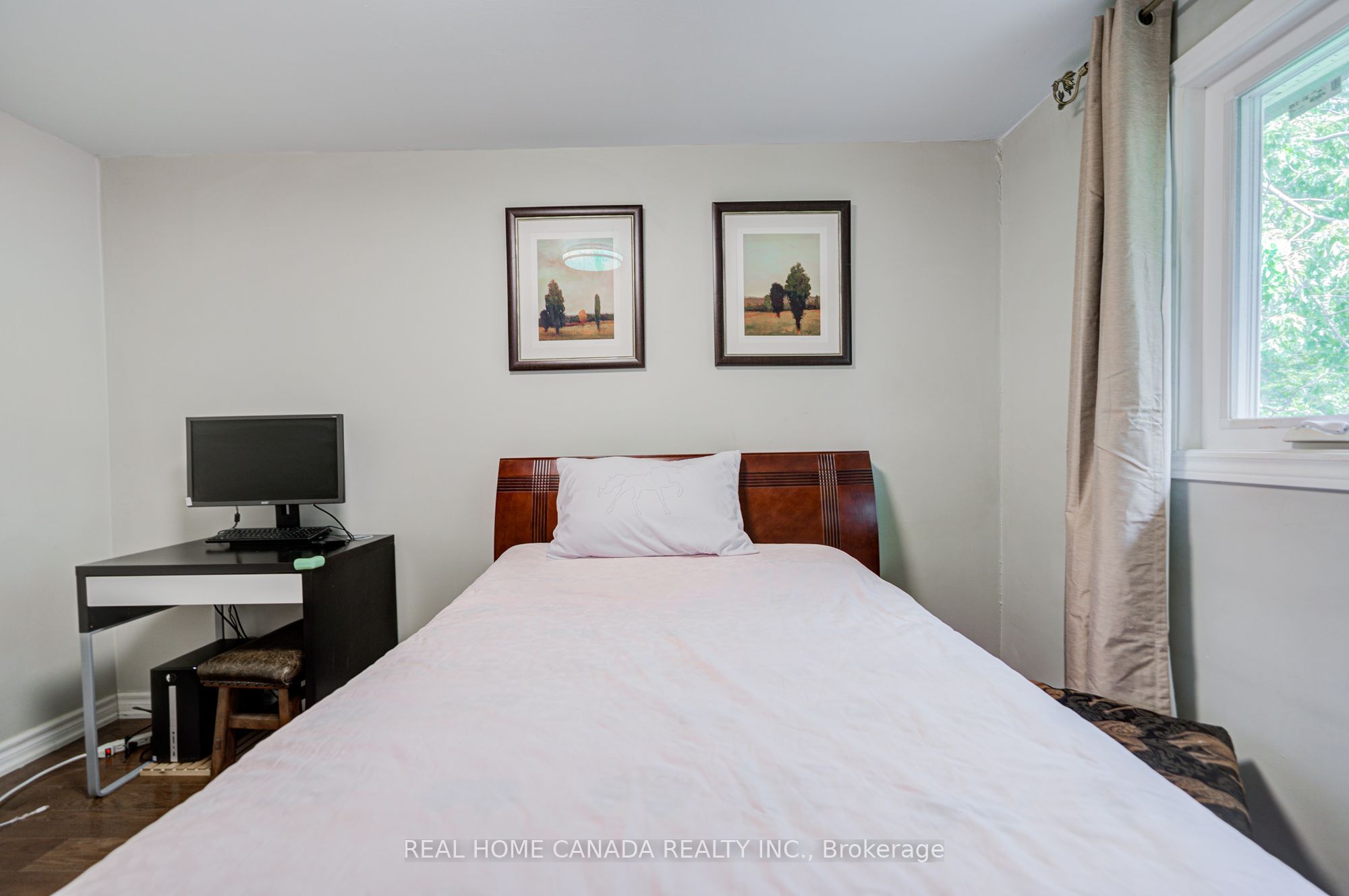 19 Hepworth Drive Property Photo 23