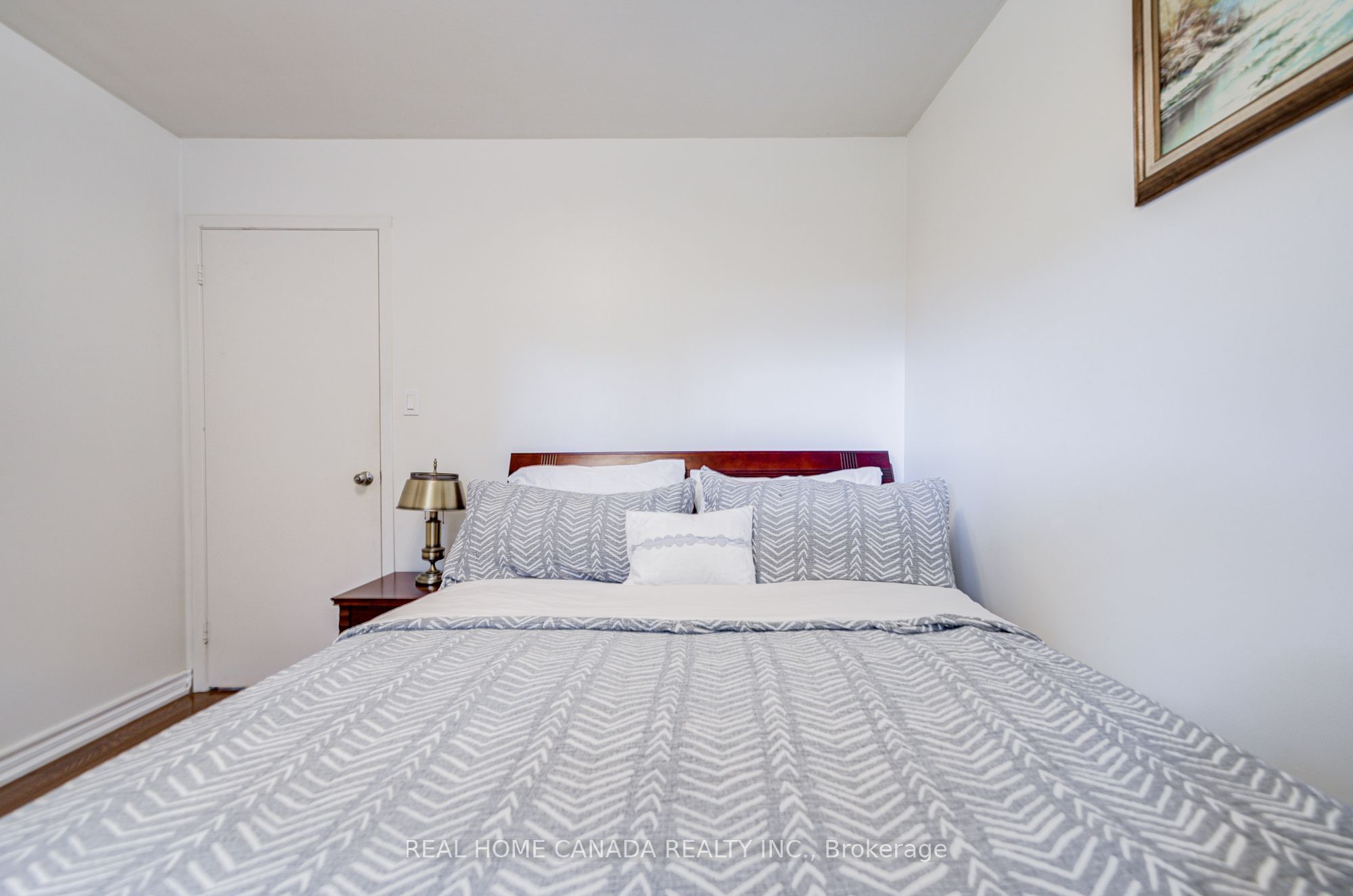 19 Hepworth Drive Property Photo 31