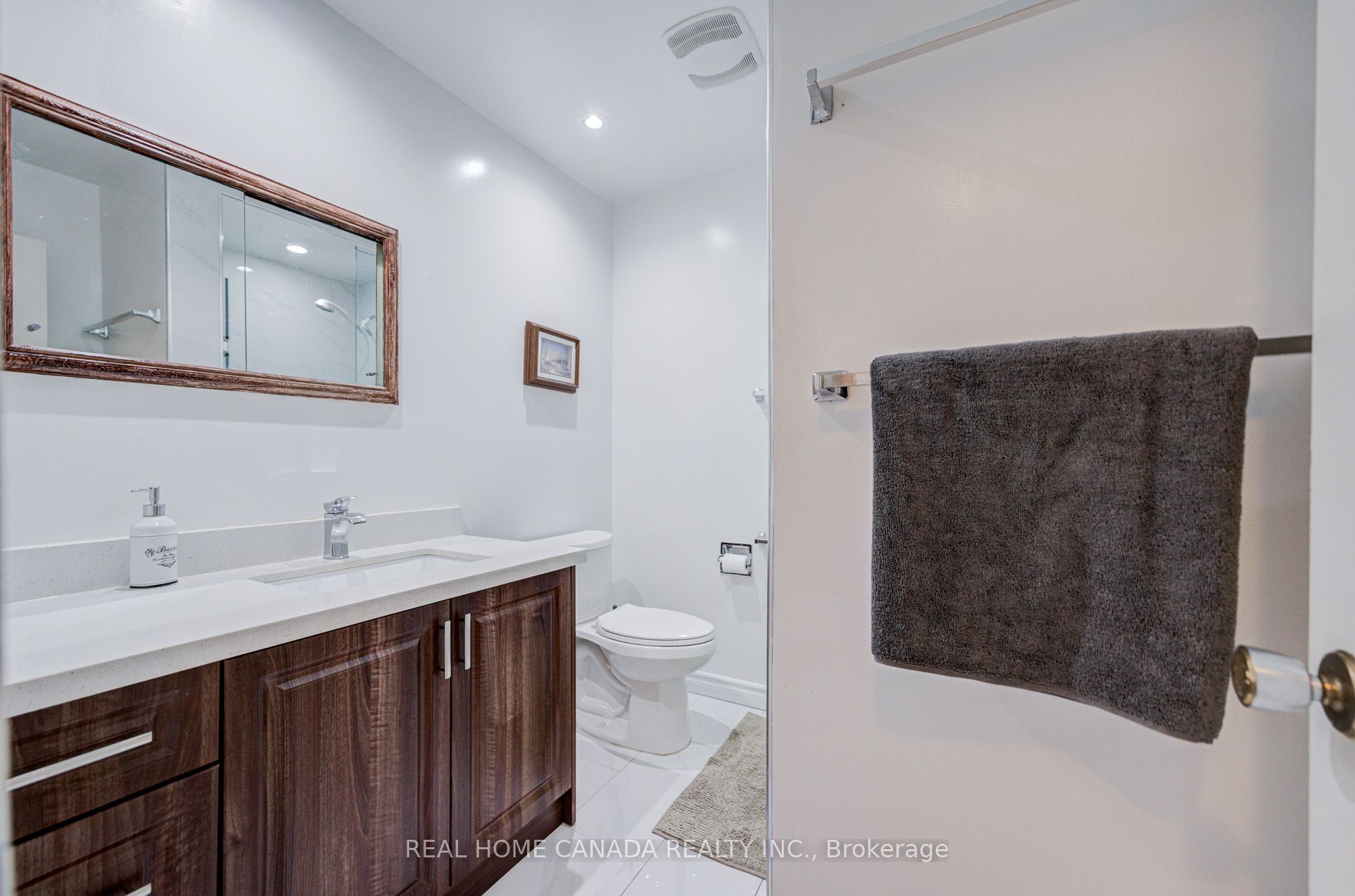 19 Hepworth Drive Property Photo 33