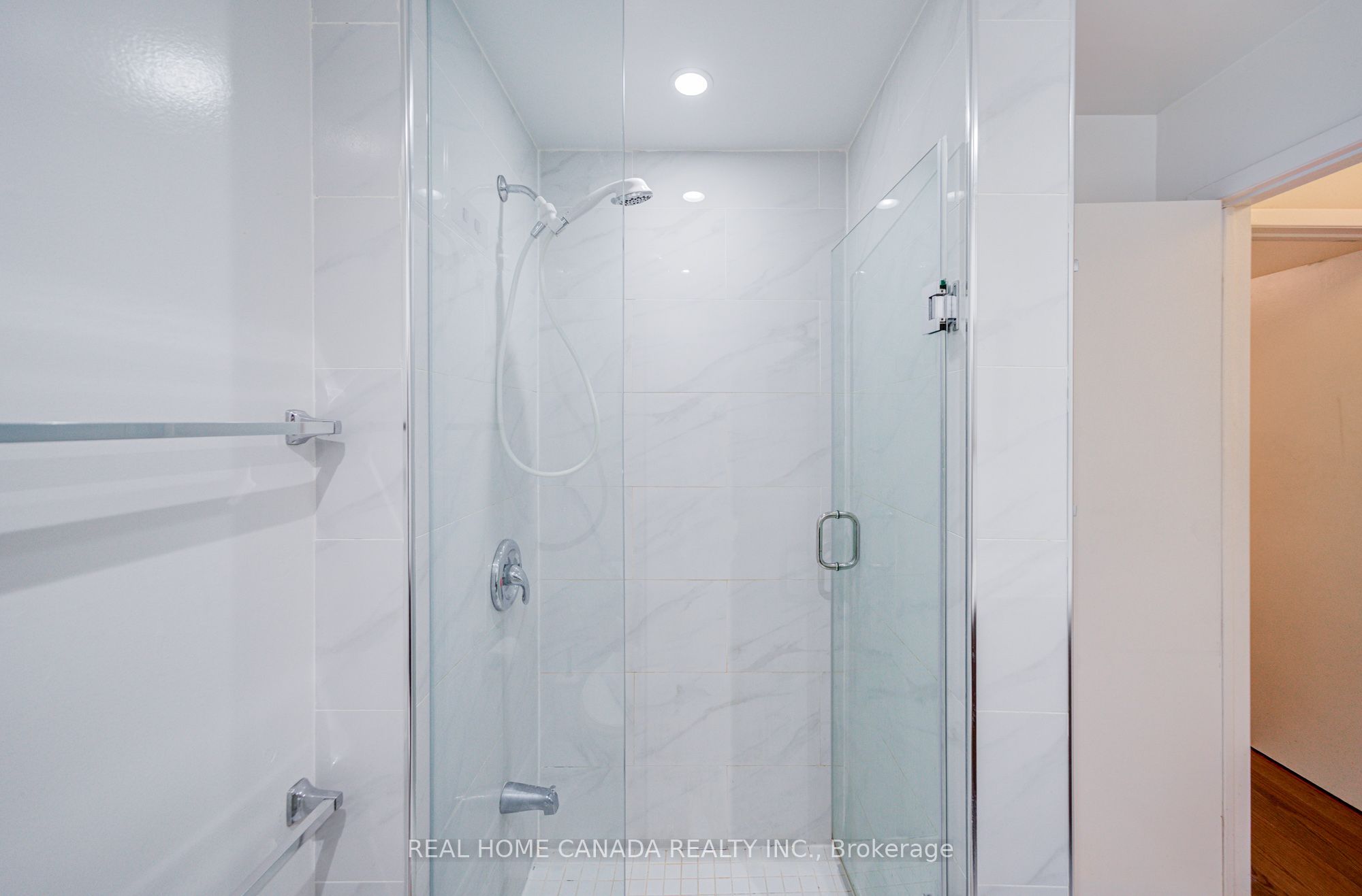 19 Hepworth Drive Property Photo 35