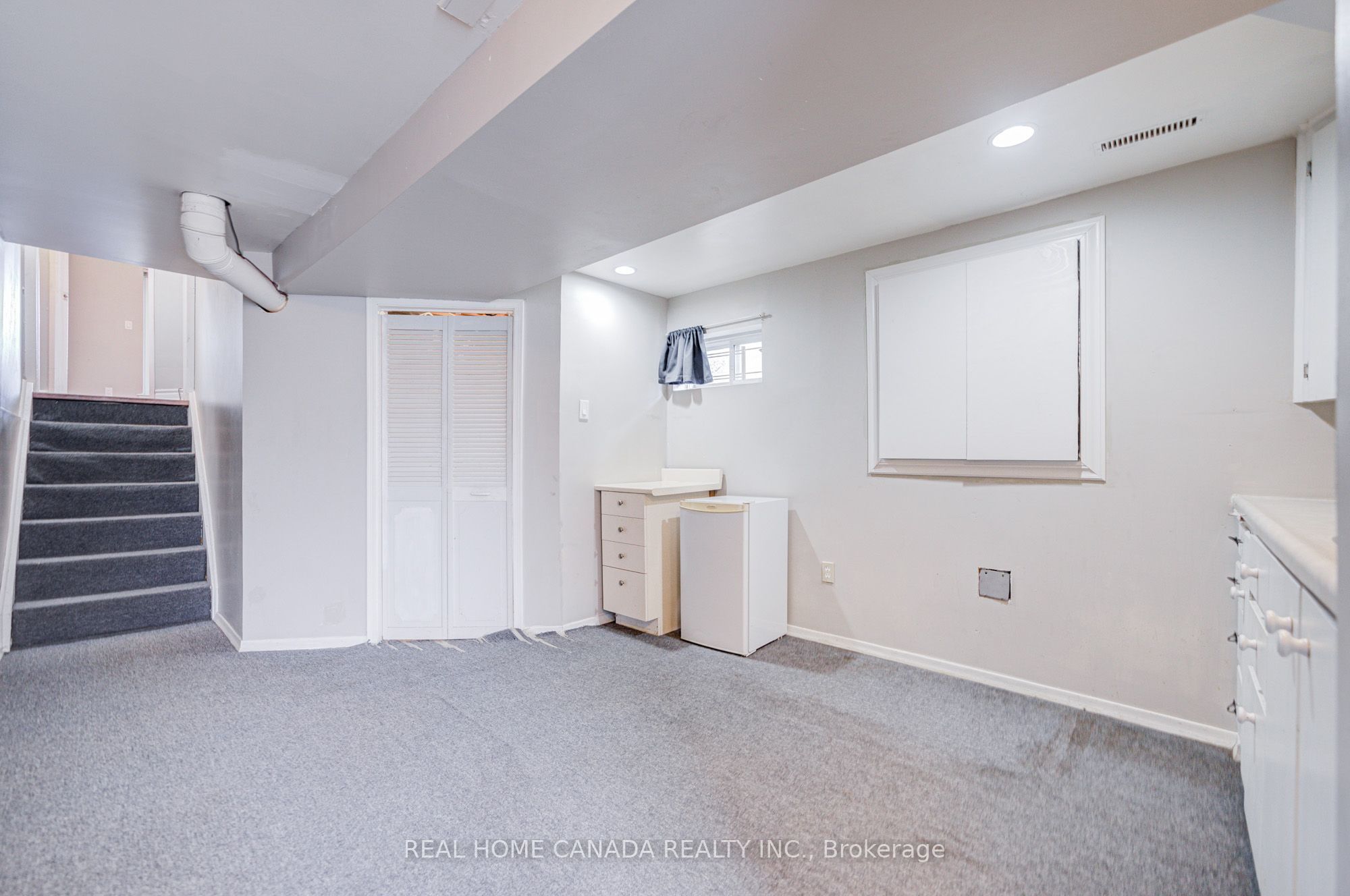 19 Hepworth Drive Property Photo 39