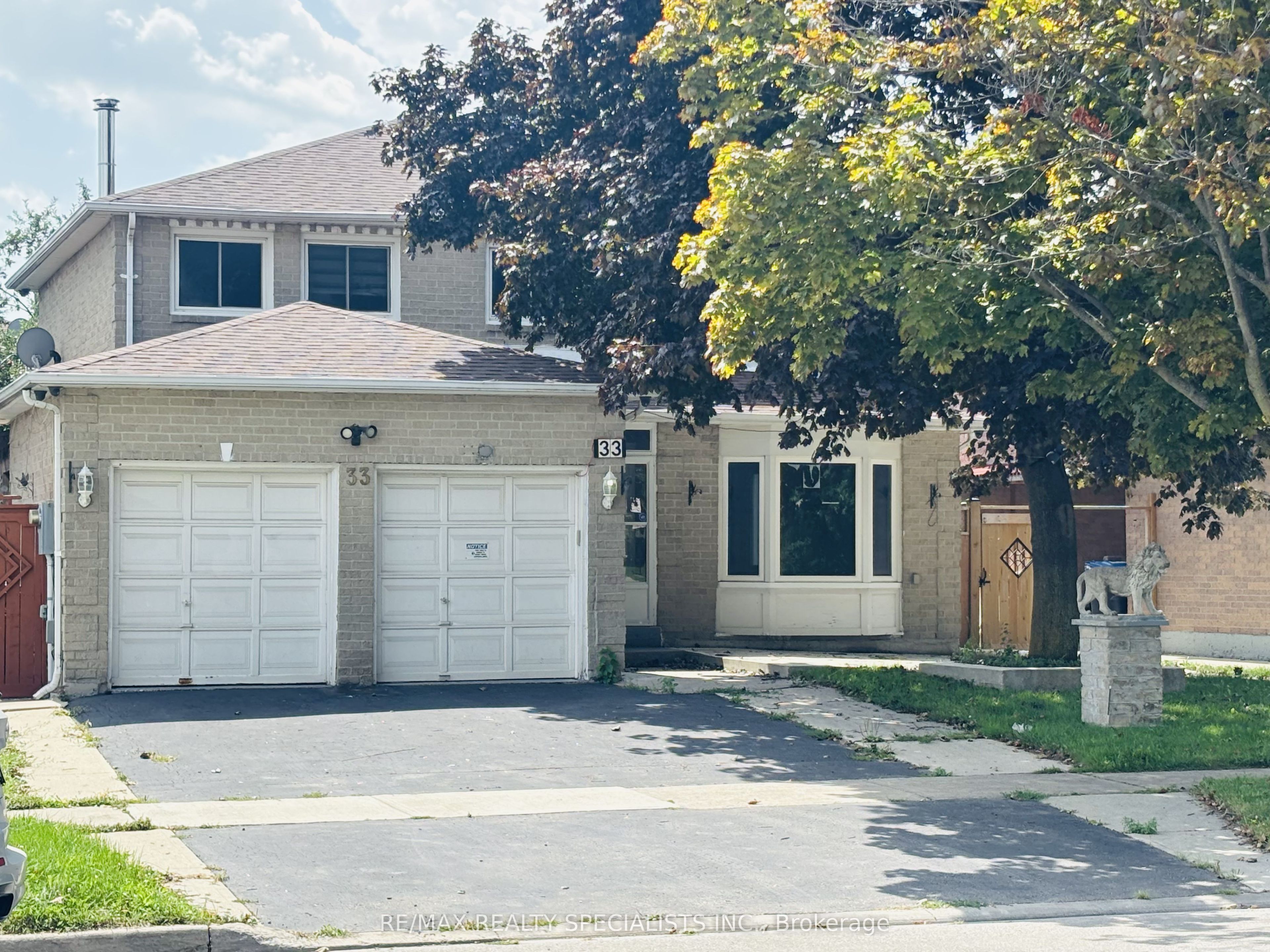 33 Cherrytree Drive Property Photo 1