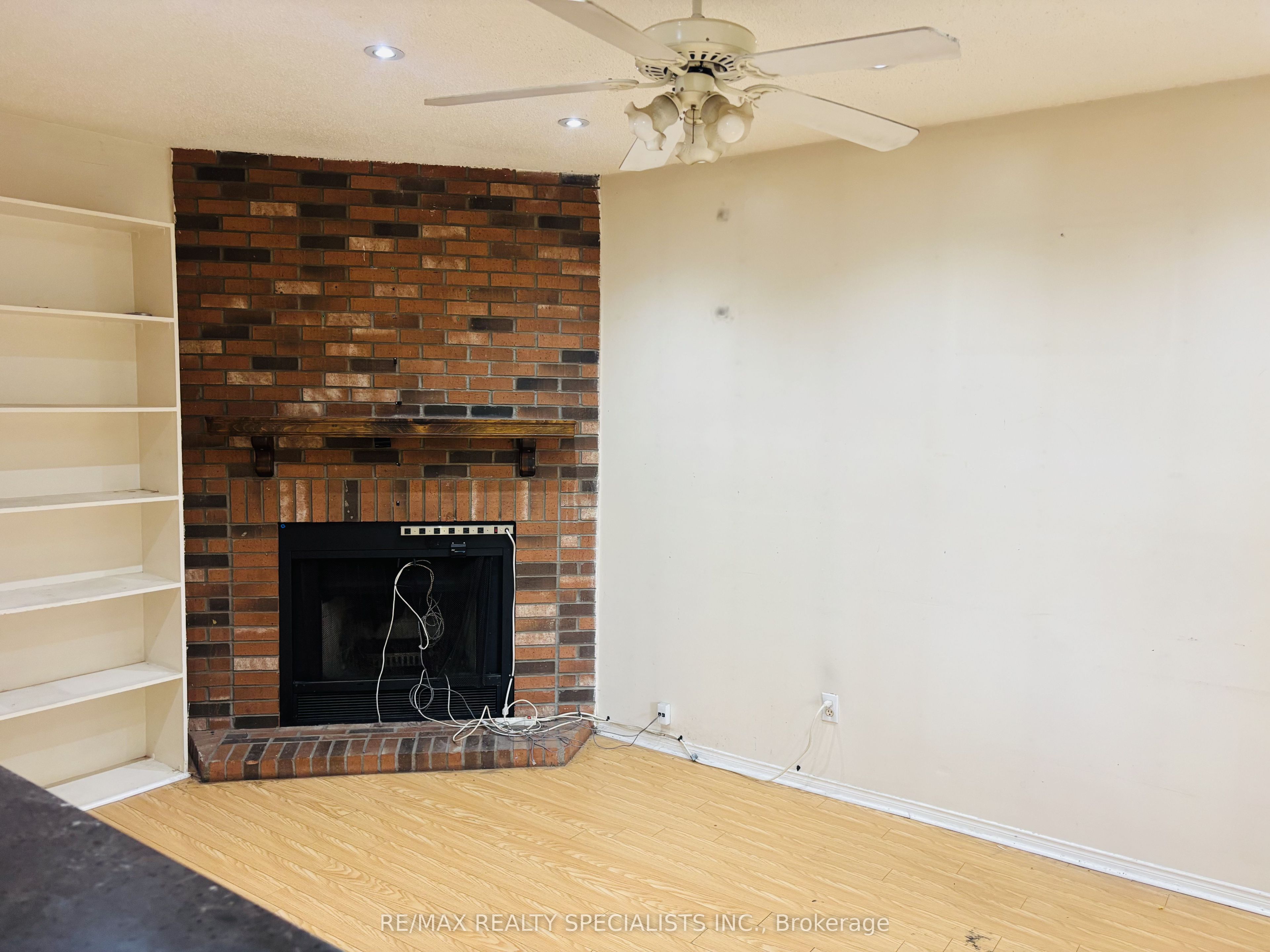 33 Cherrytree Drive Property Photo 18
