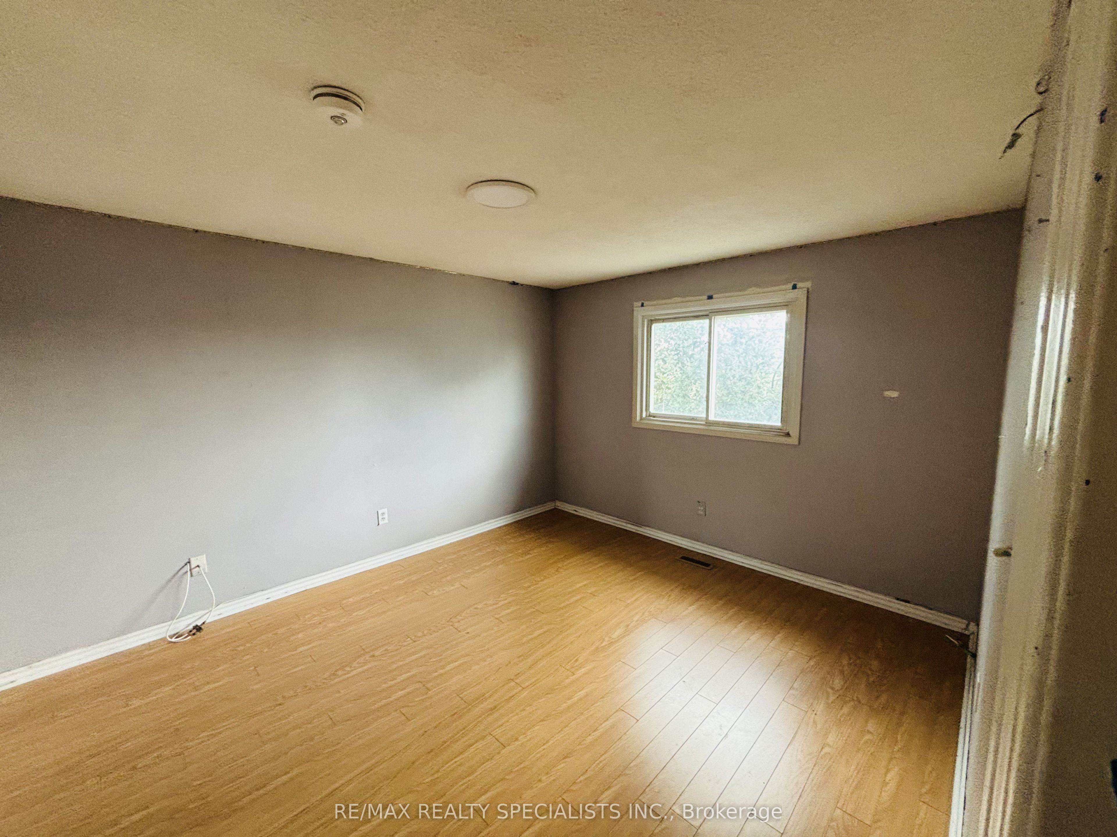 33 Cherrytree Drive Property Photo 23