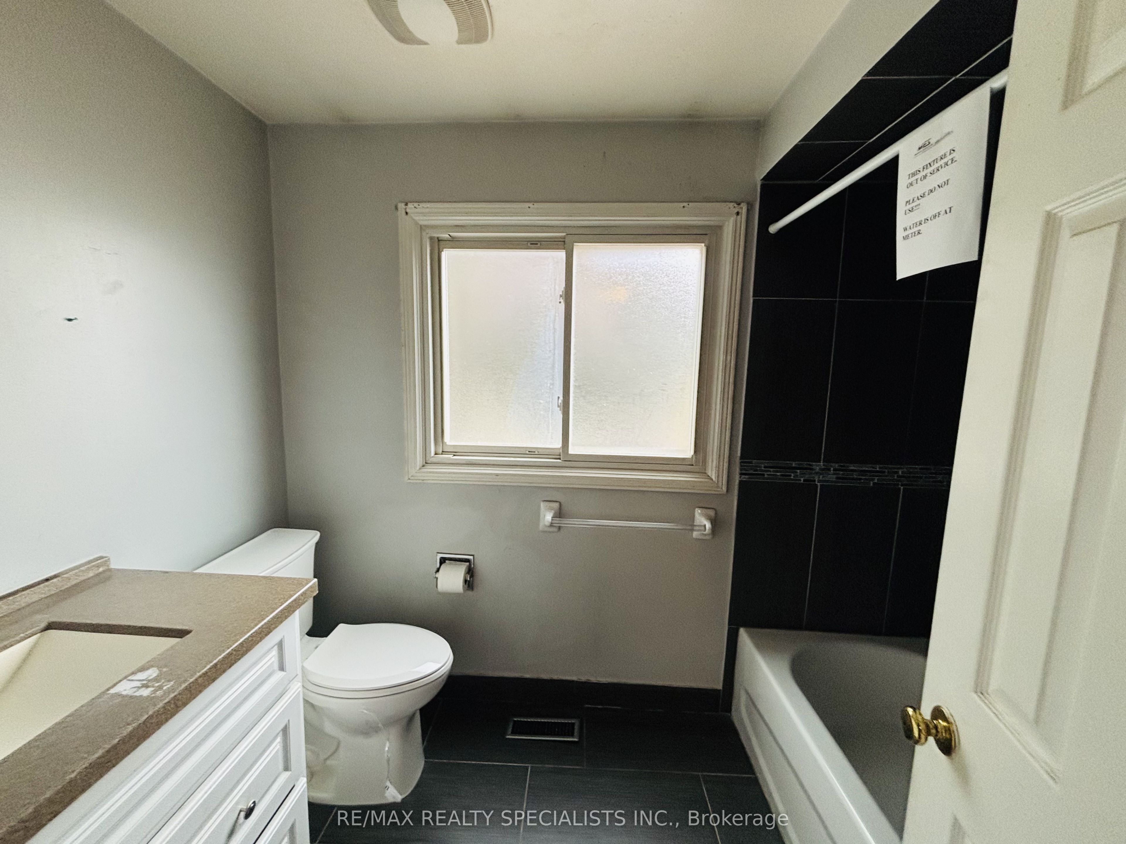 33 Cherrytree Drive Property Photo 24