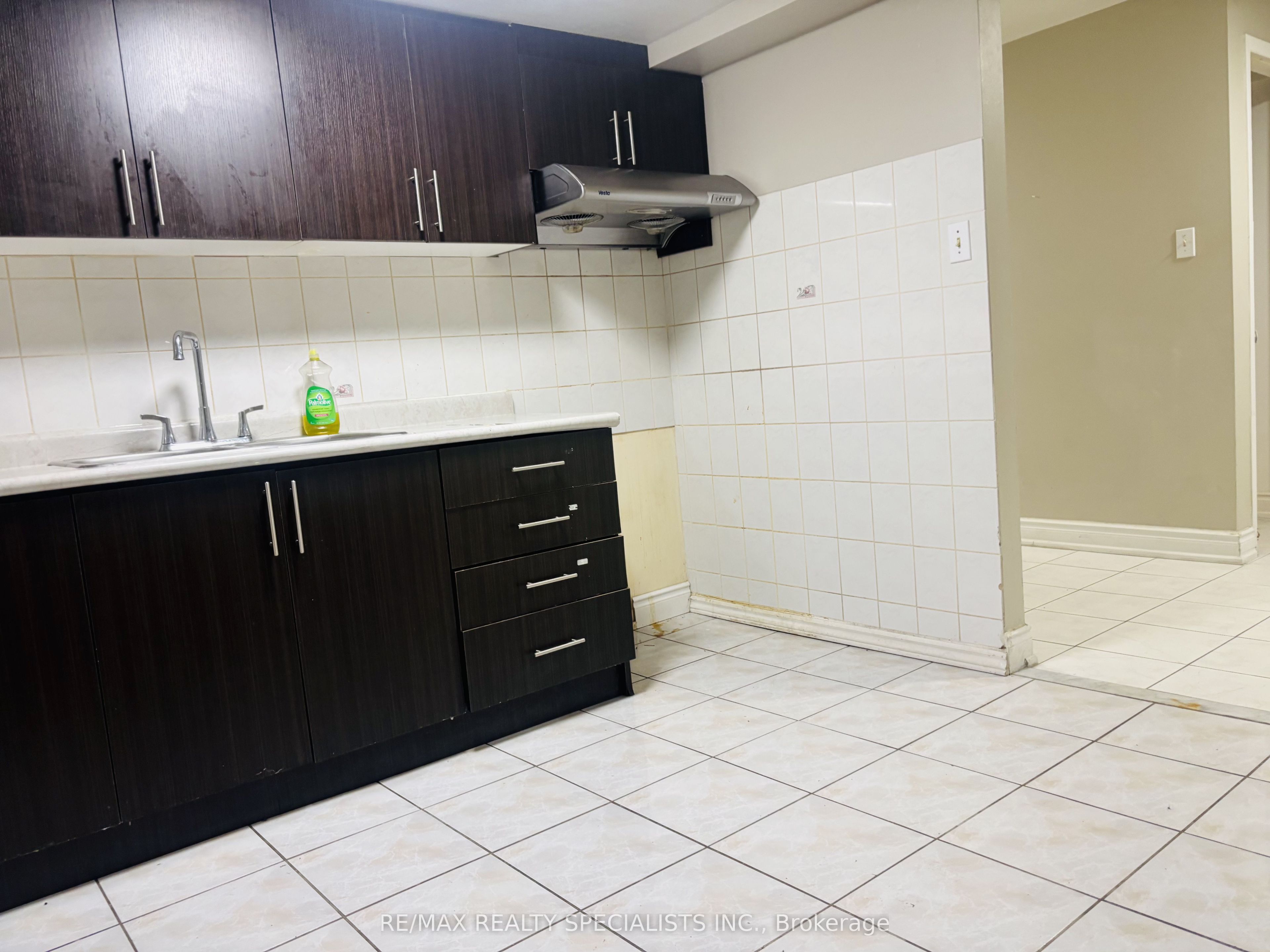 33 Cherrytree Drive Property Photo 28