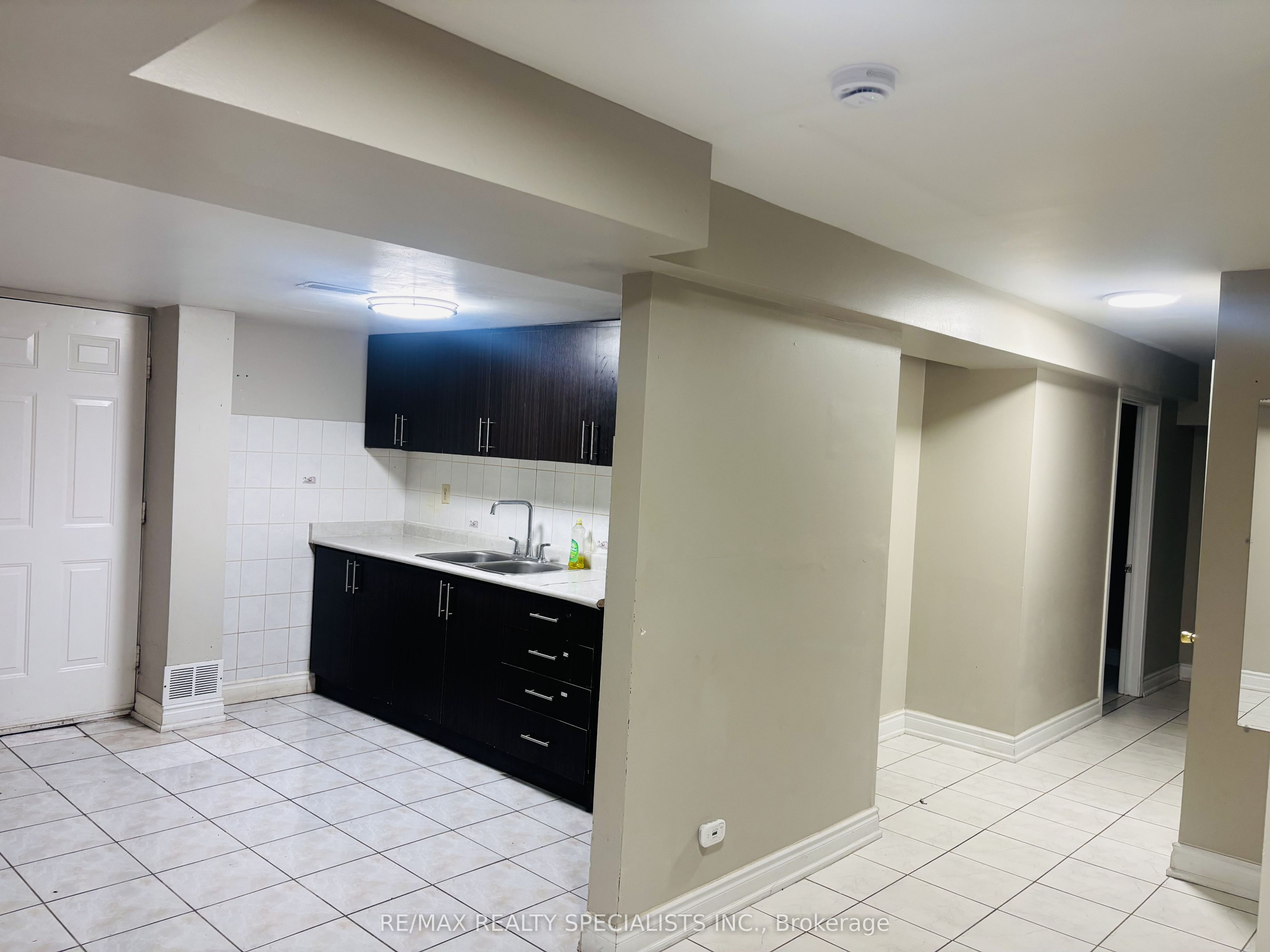 33 Cherrytree Drive Property Photo 29