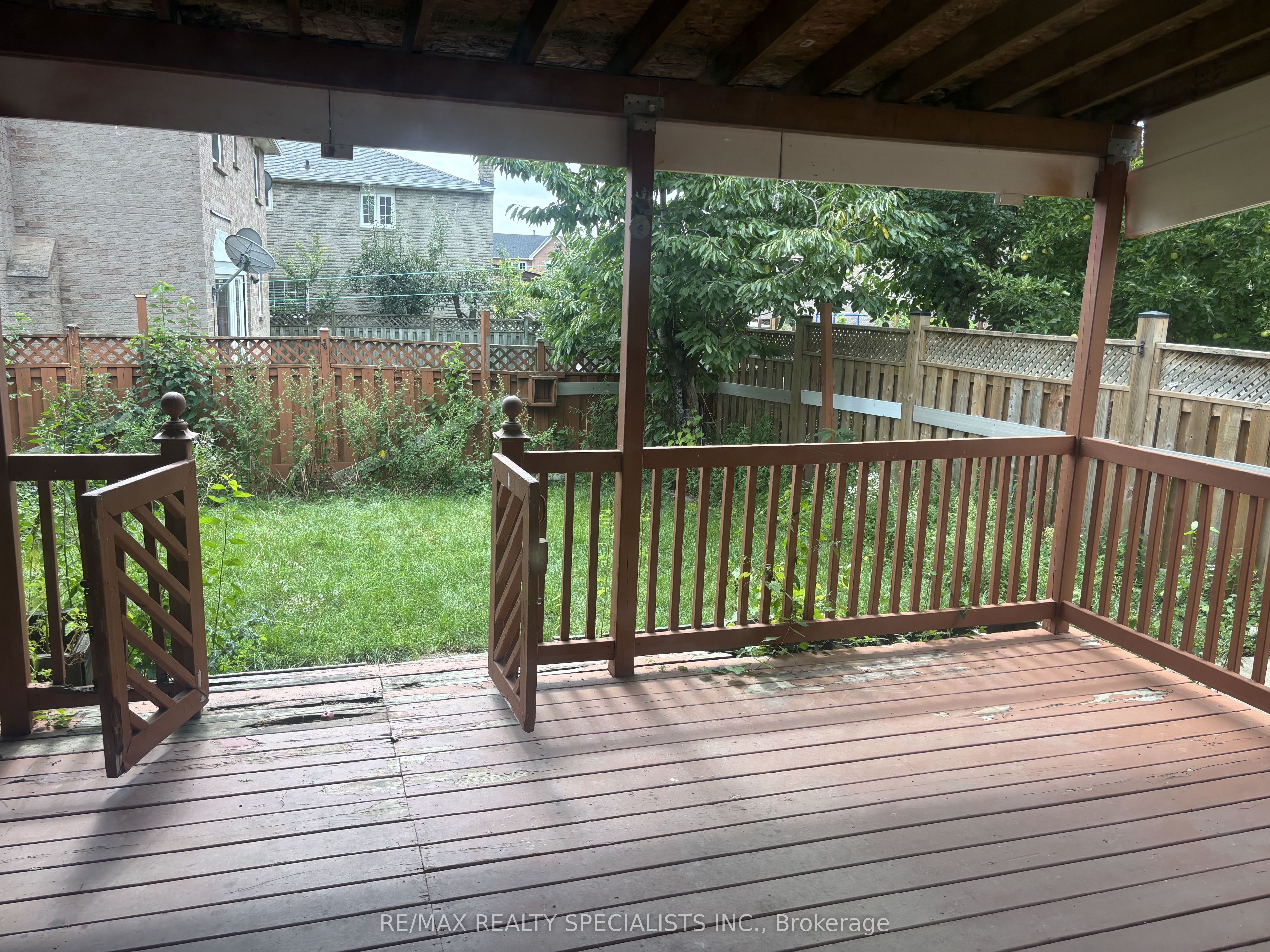 33 Cherrytree Drive Property Photo 33