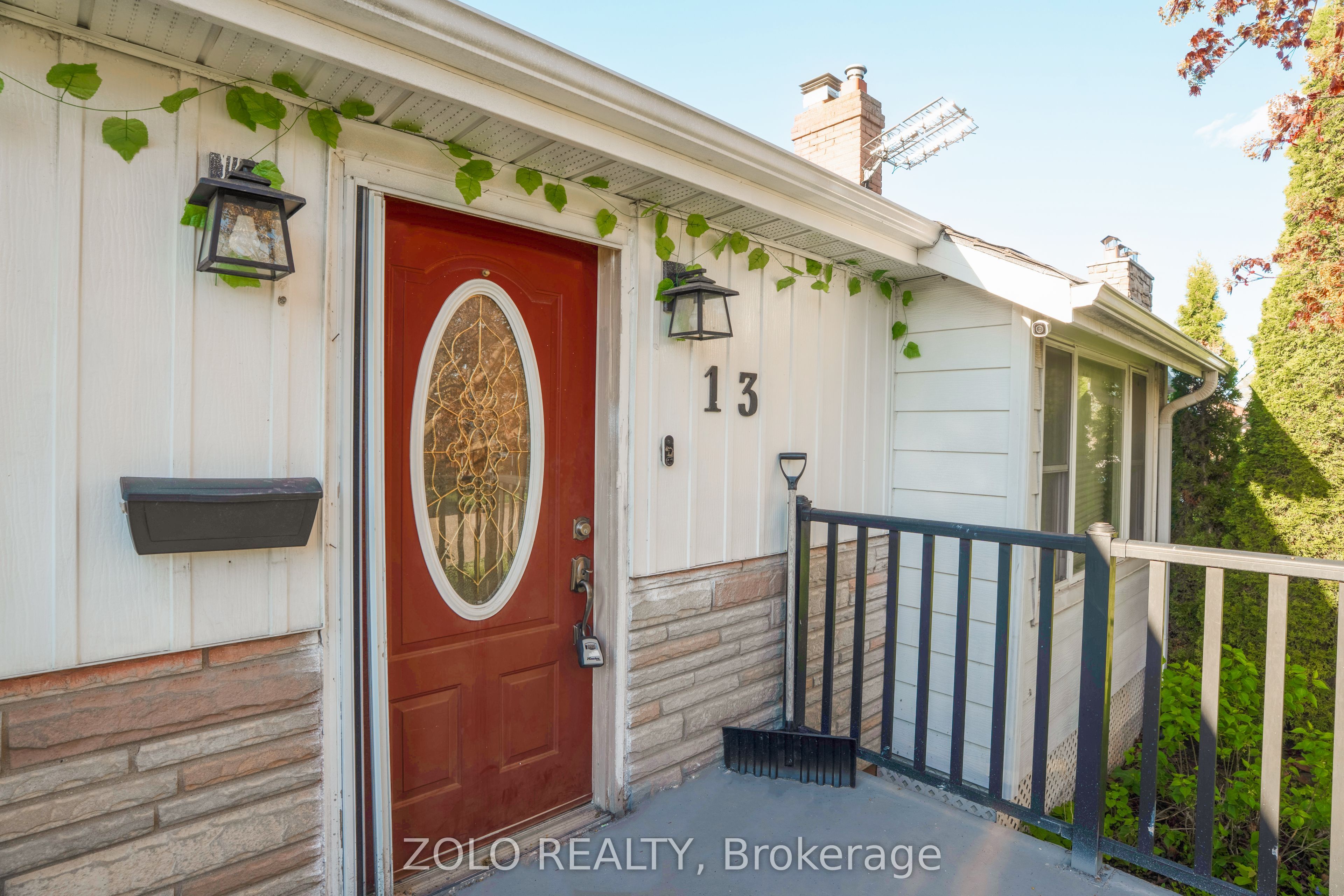 13 Foster Road Property Photo 6