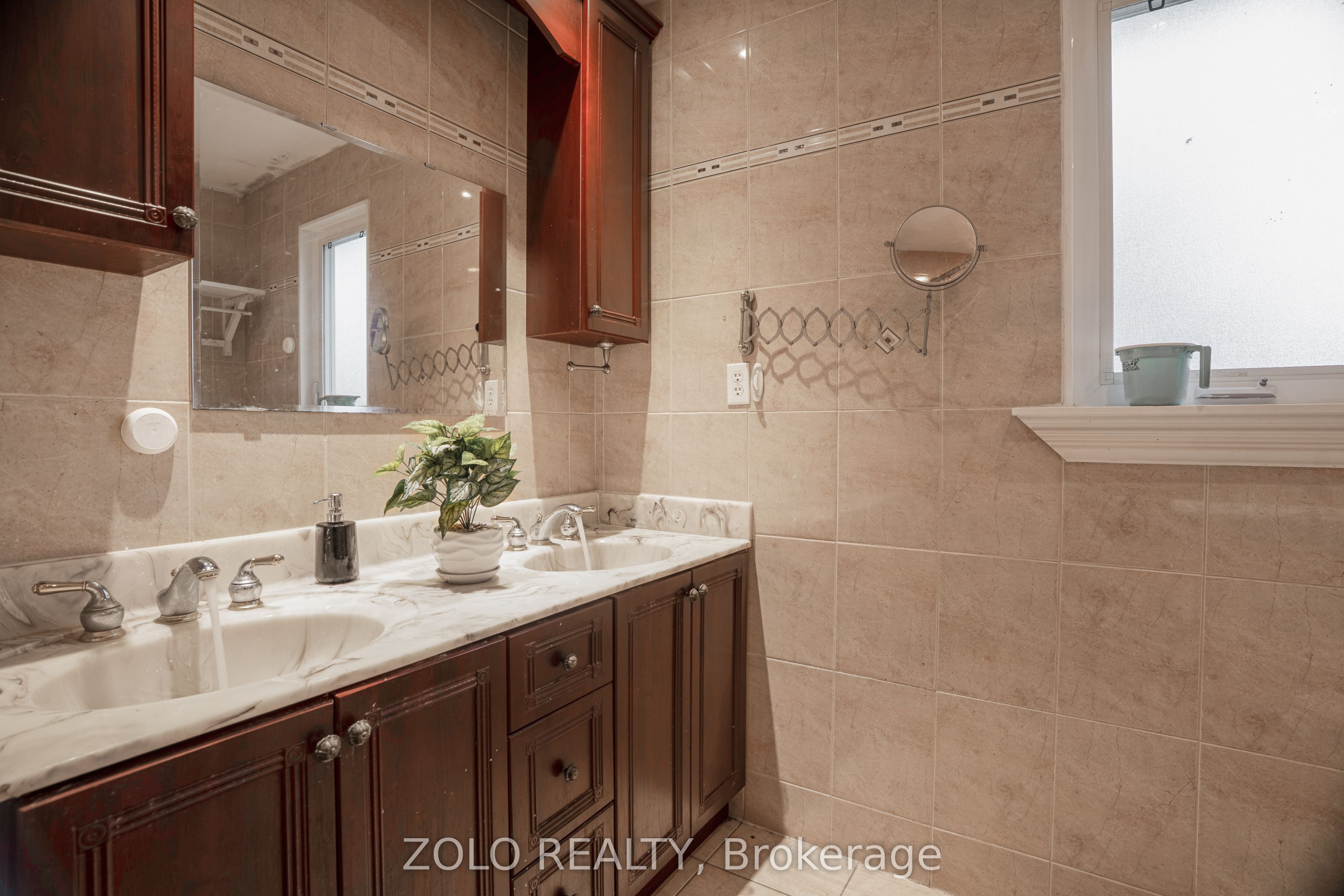 13 Foster Road Property Photo 25