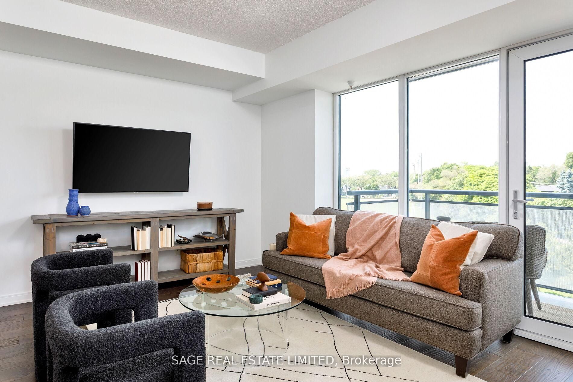 760 The Queensway 401 Property Photo 8
