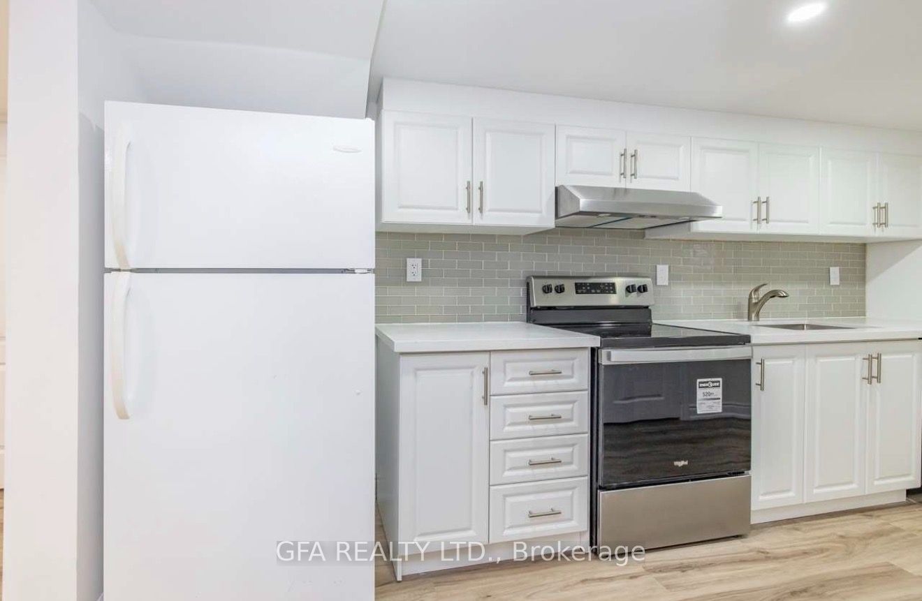 9 Melville Crescent #lower Property Photo 4