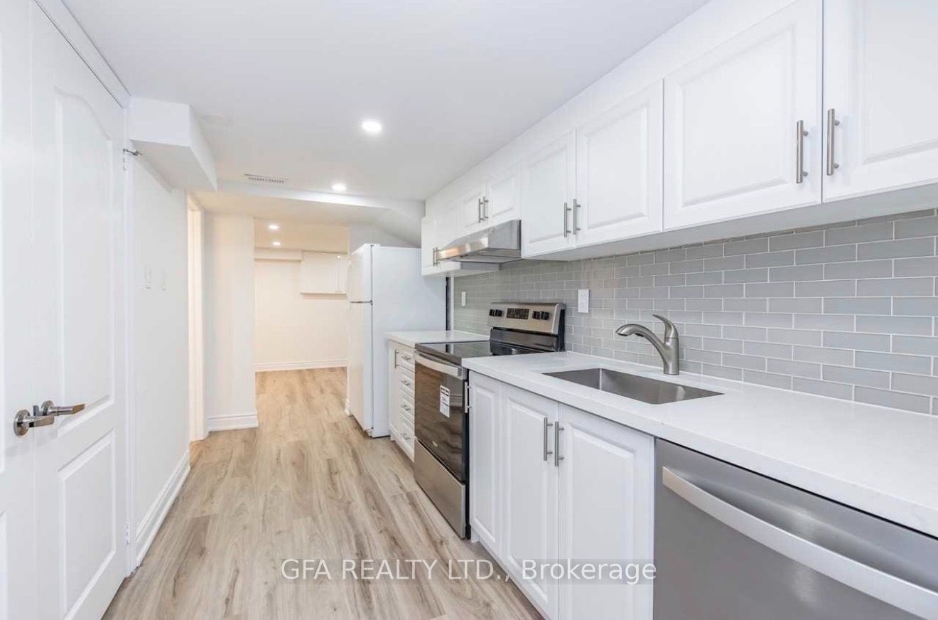 9 Melville Crescent #lower Property Photo 5