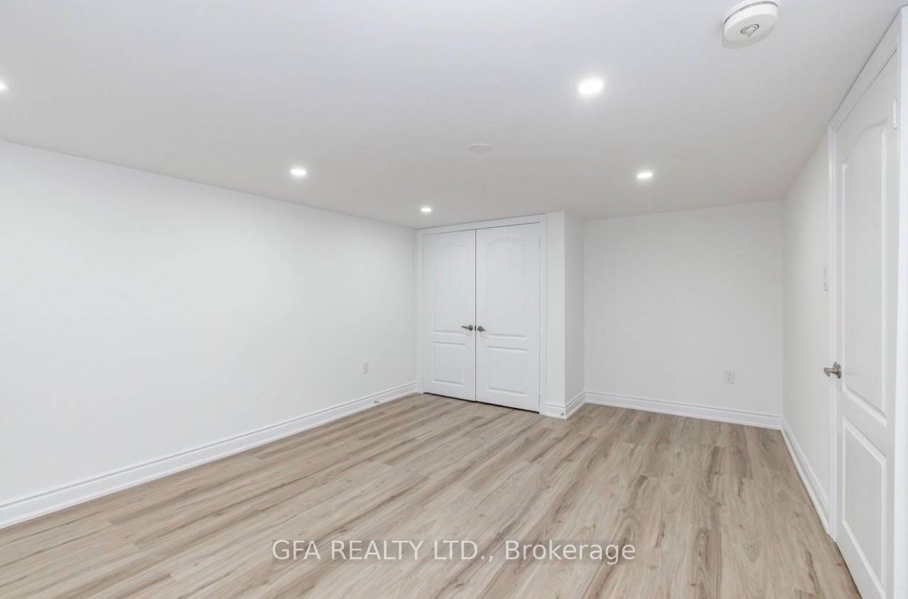 9 Melville Crescent #lower Property Photo 11