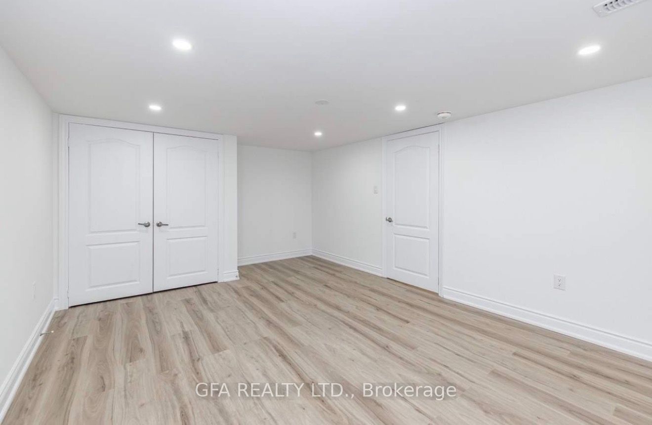 9 Melville Crescent #lower Property Photo 12