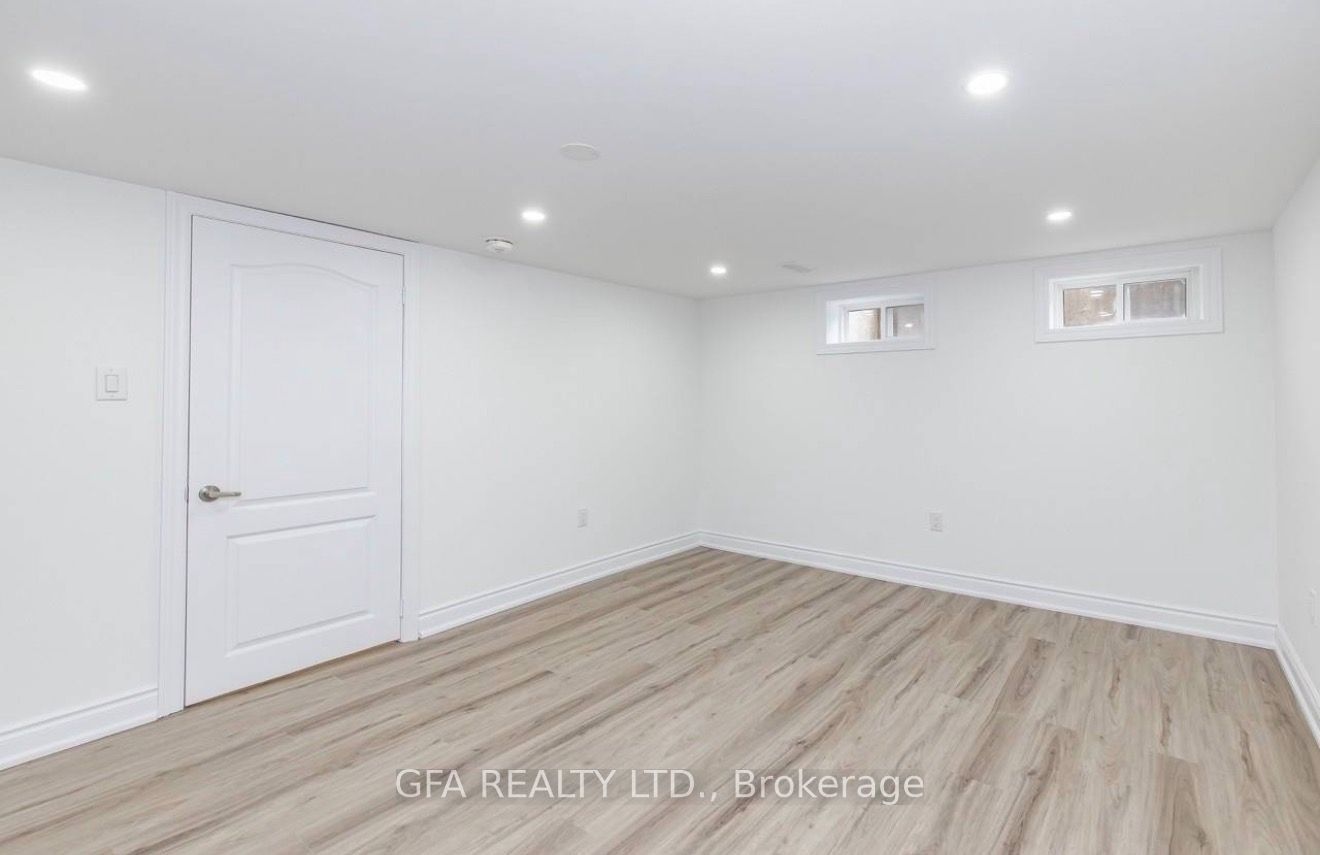 9 Melville Crescent #lower Property Photo 13